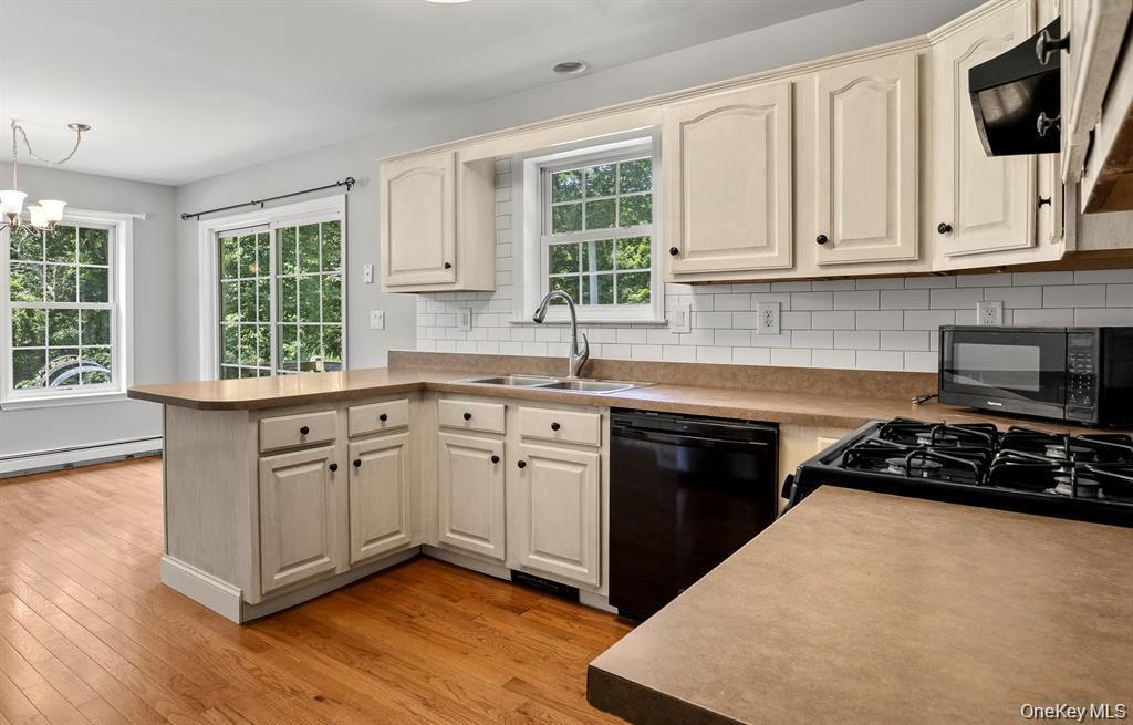Single Family Creekside Place Dutchess County, NY 12569, MLS-1049263-32