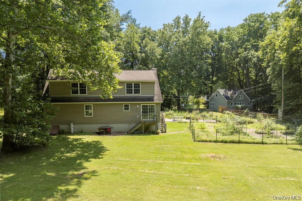 Single Family Creekside Place Dutchess County, NY 12569, MLS-1049263-7