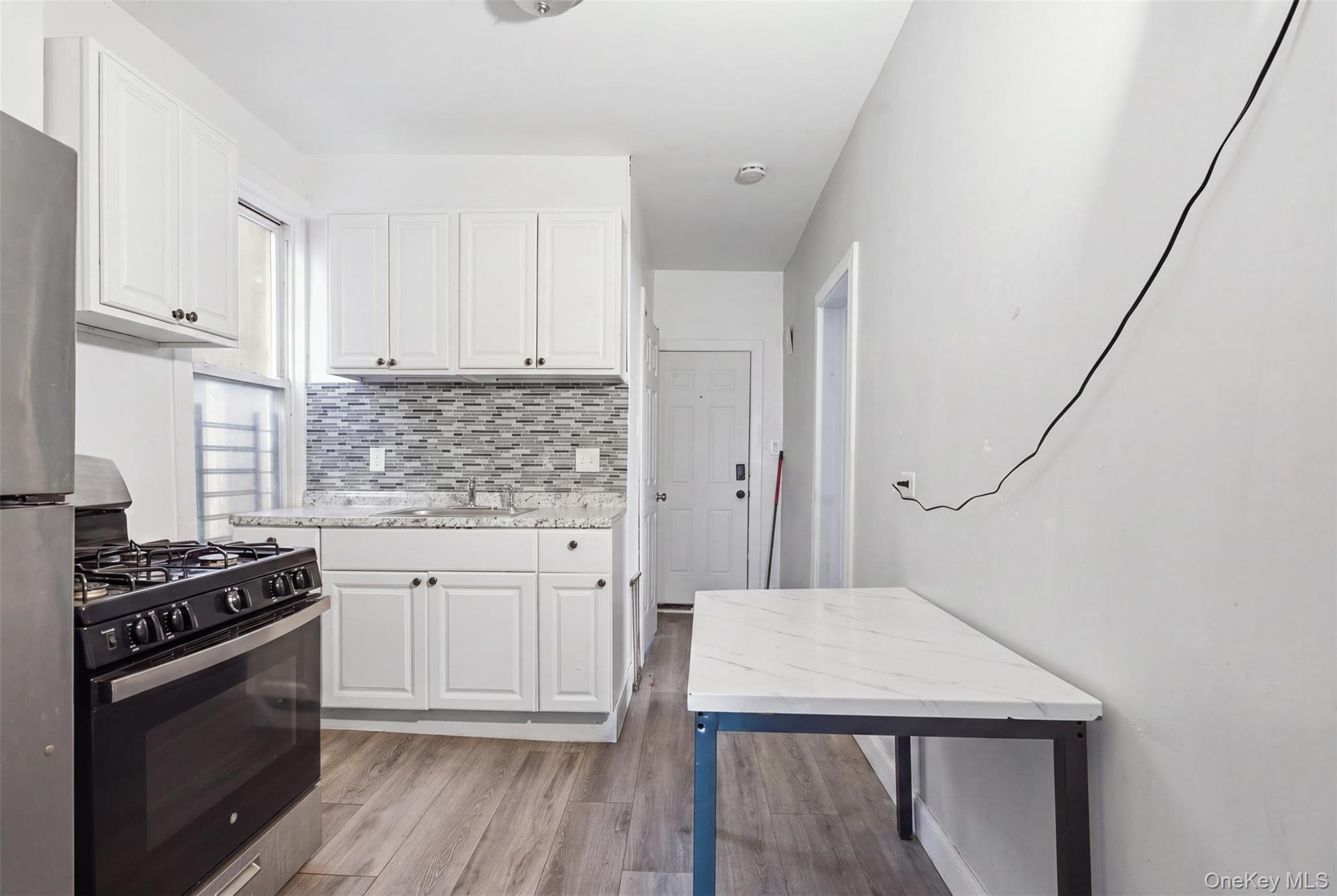 Single Family E 224th Street Bronx, NY 10466, MLS-1049290-17
