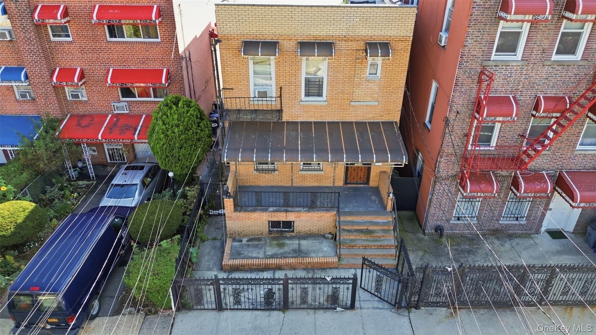 Single Family E 224th Street Bronx, NY 10466, MLS-1049290-23