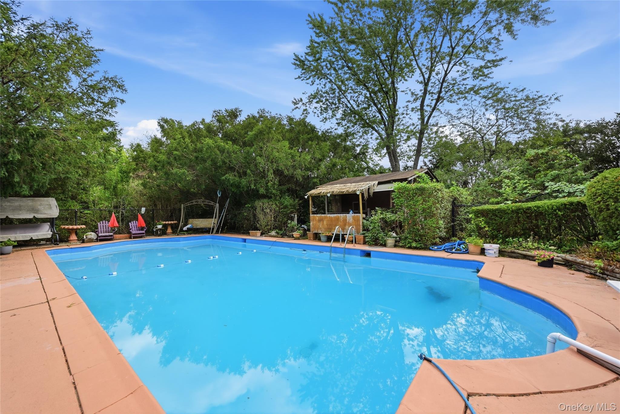 Single Family E Woodside Avenue  Suffolk County, NY 11772, MLS-1049297-25