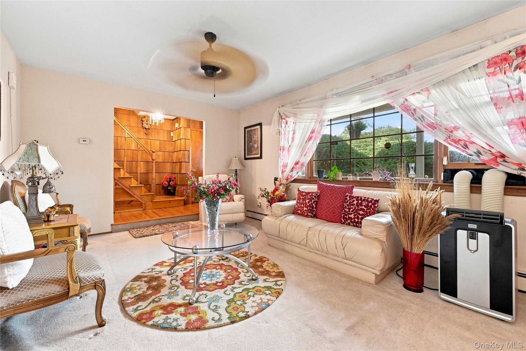 Single Family E Woodside Avenue  Suffolk County, NY 11772, MLS-1049297-6