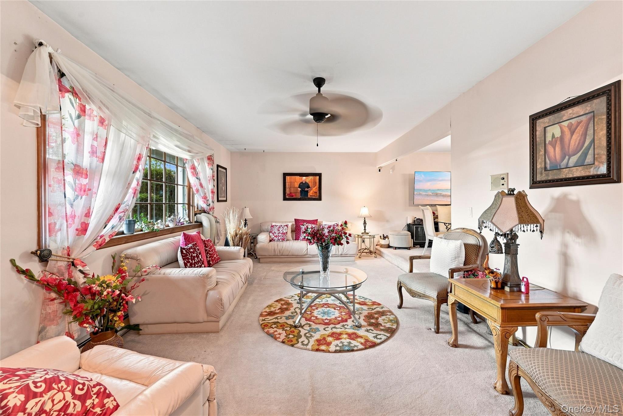 Single Family E Woodside Avenue  Suffolk County, NY 11772, MLS-1049297-8