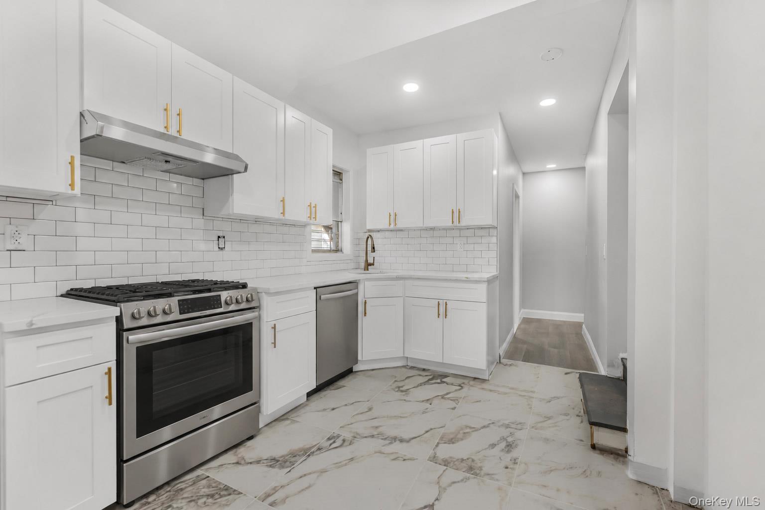 Single Family Mcbride Street Queens, NY 11691, MLS-1049300-12