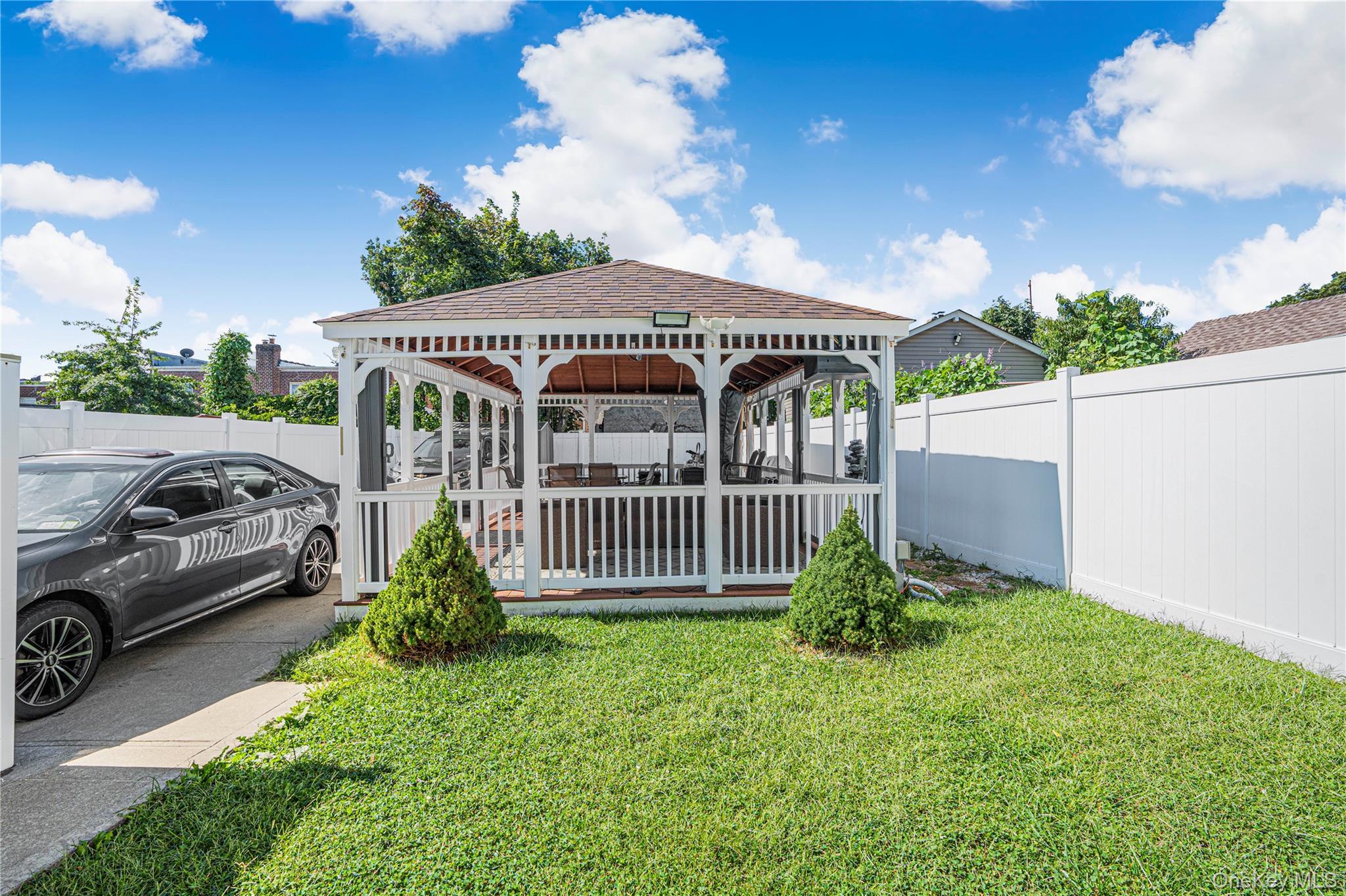 Single Family Hollis Court Boulevard Queens, NY 11427, MLS-1049303-15