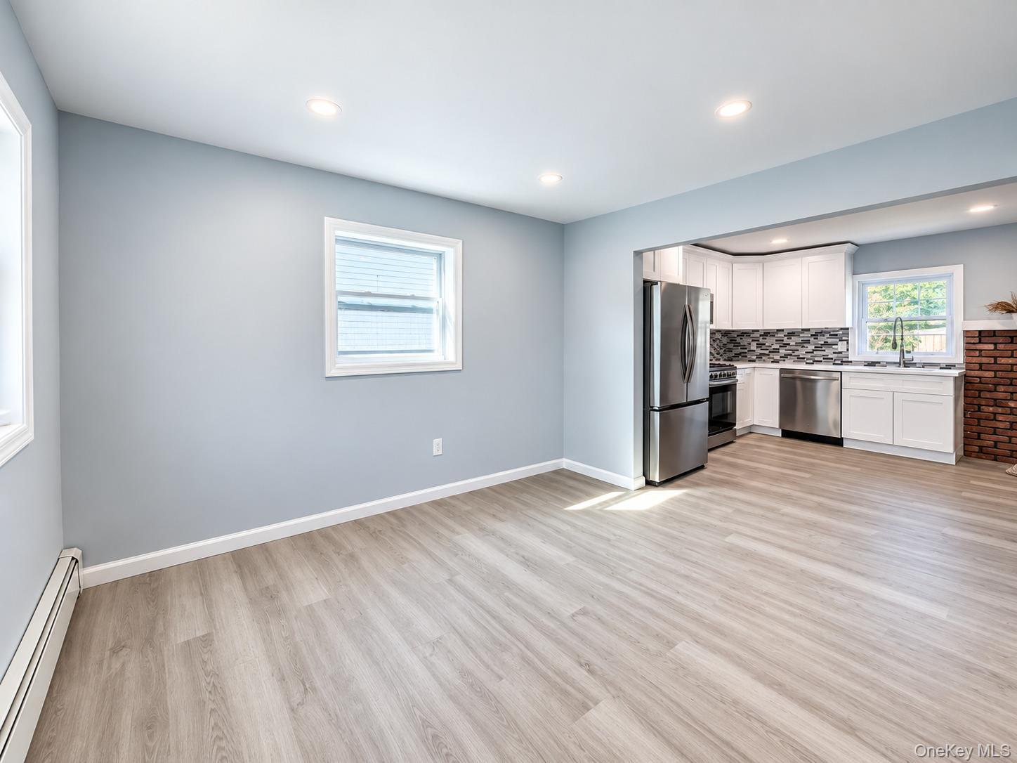 Single Family Frank Avenue  Nassau County, NY 11710, MLS-1049304-11