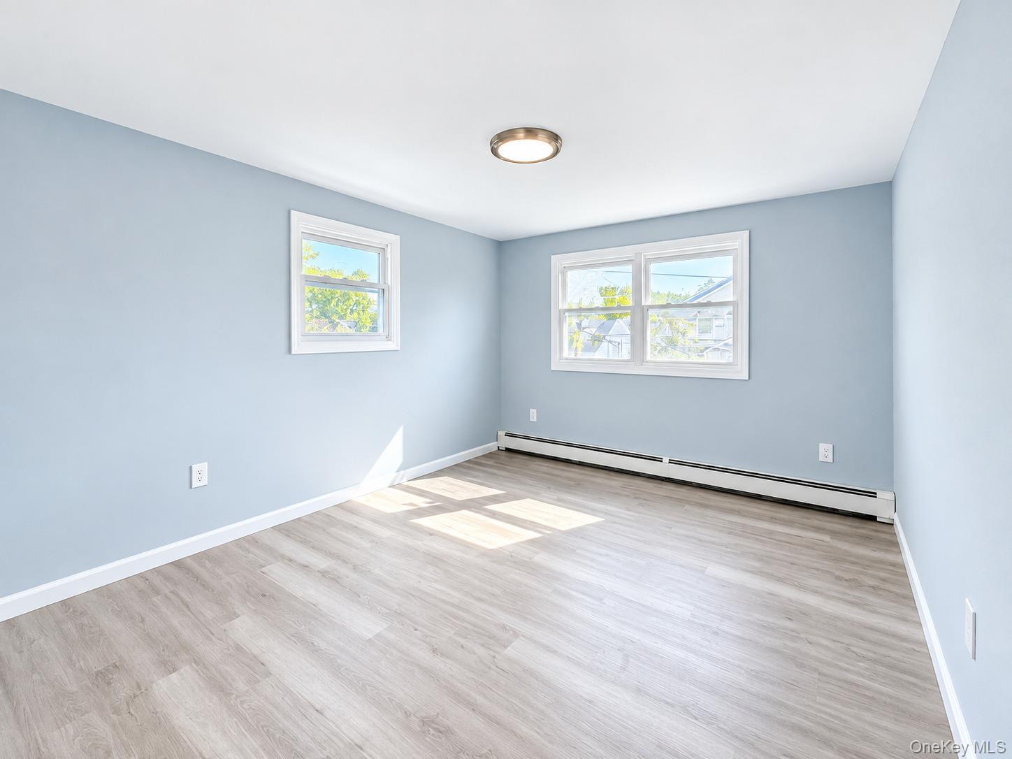 Single Family Frank Avenue  Nassau County, NY 11710, MLS-1049304-16