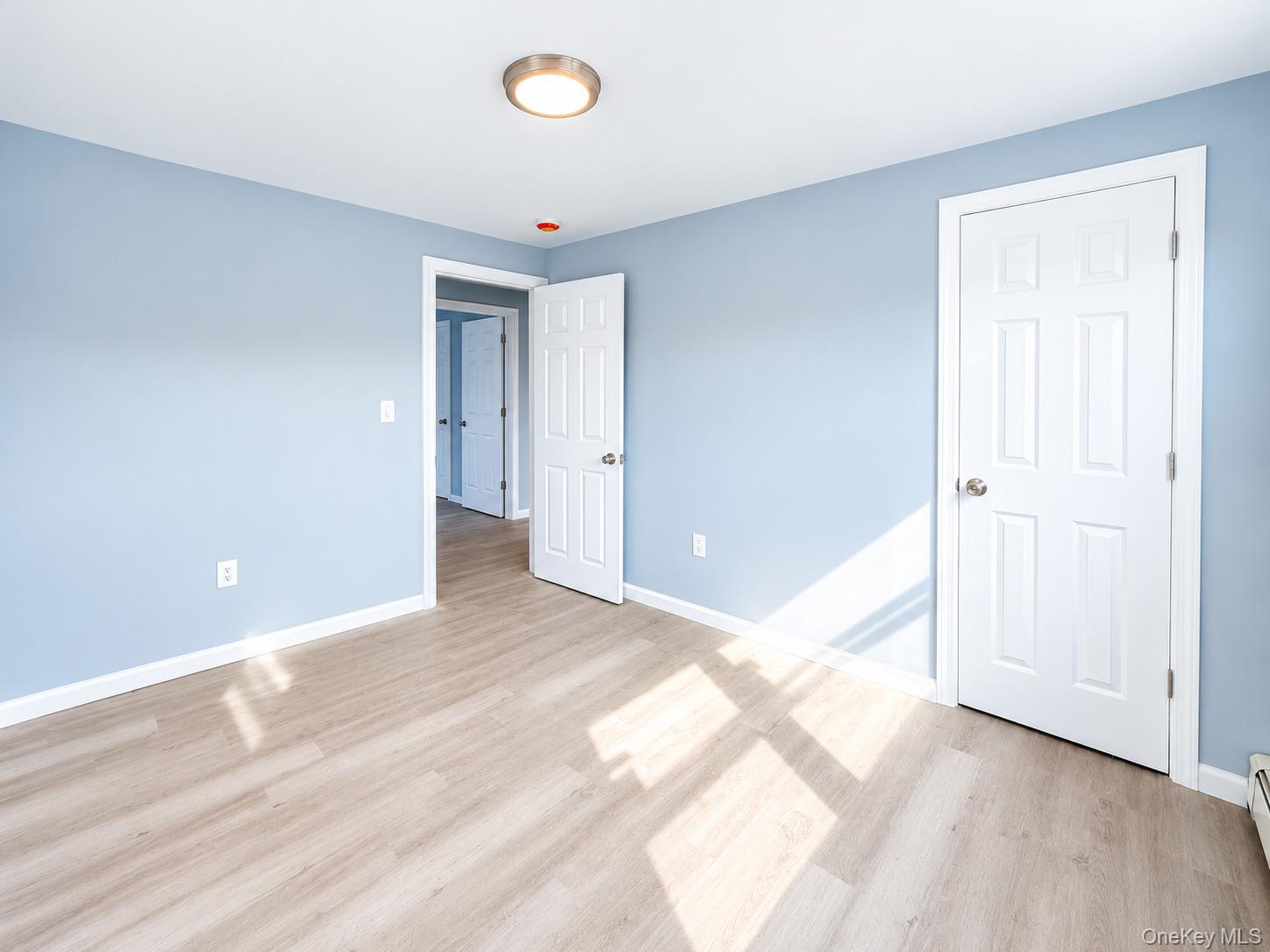 Single Family Frank Avenue  Nassau County, NY 11710, MLS-1049304-21
