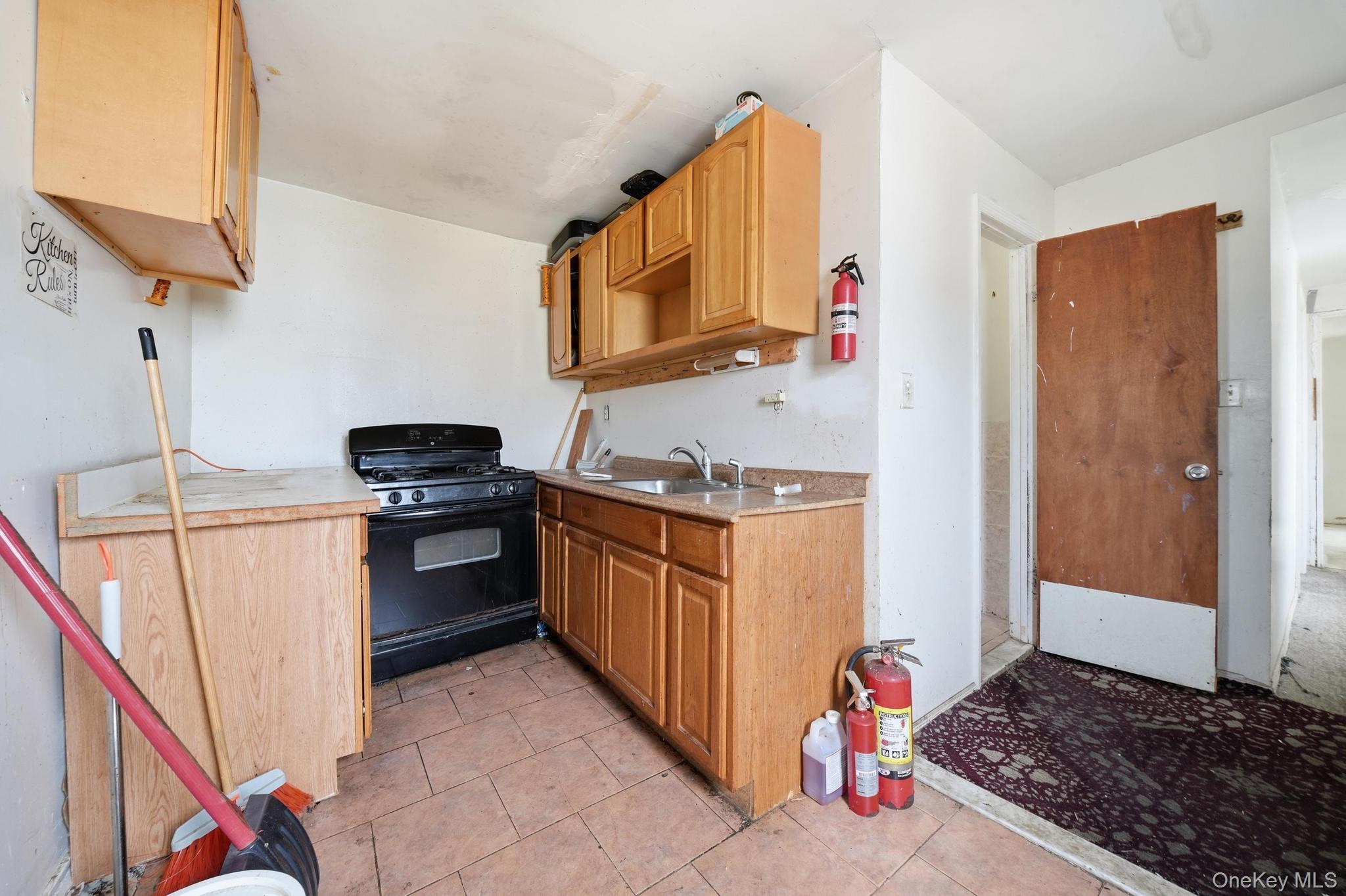 Single Family 148th Street Queens, NY 11436, MLS-1049323-28