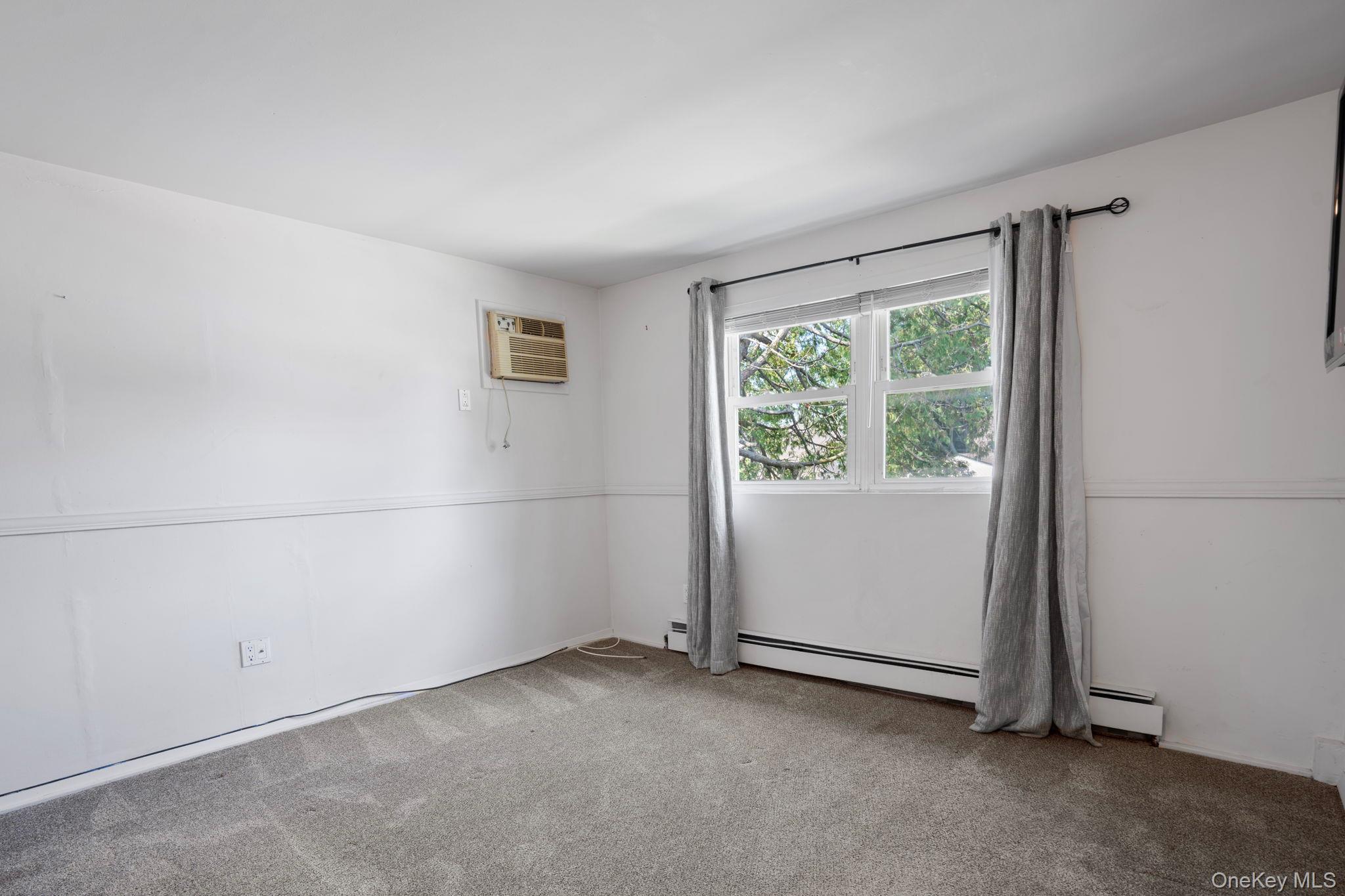 Single Family Grey Lane  Nassau County, NY 11756, MLS-1049334-24