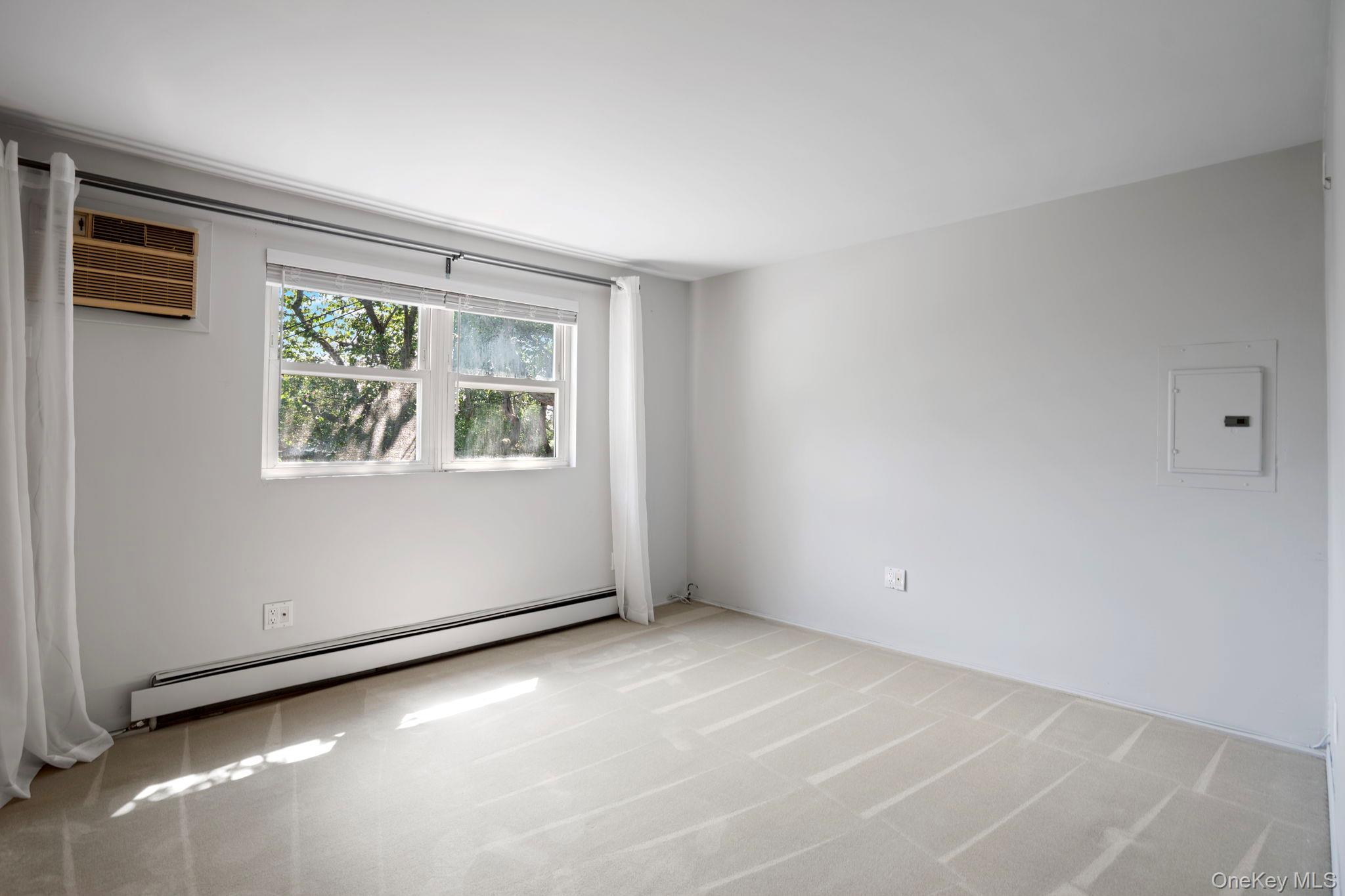 Single Family Grey Lane  Nassau County, NY 11756, MLS-1049334-26