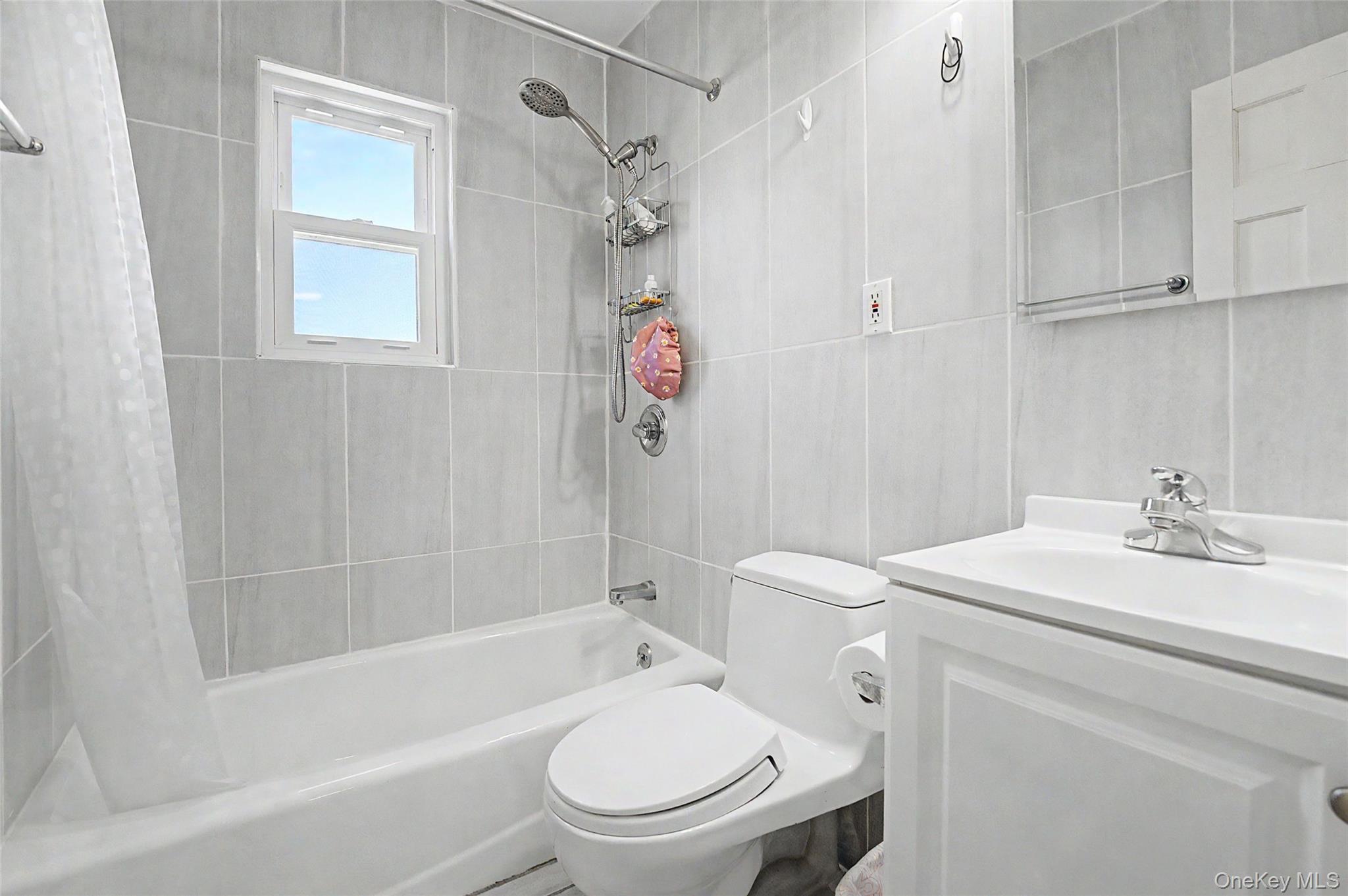 Single Family 255th Street Queens, NY 11363, MLS-1049342-17