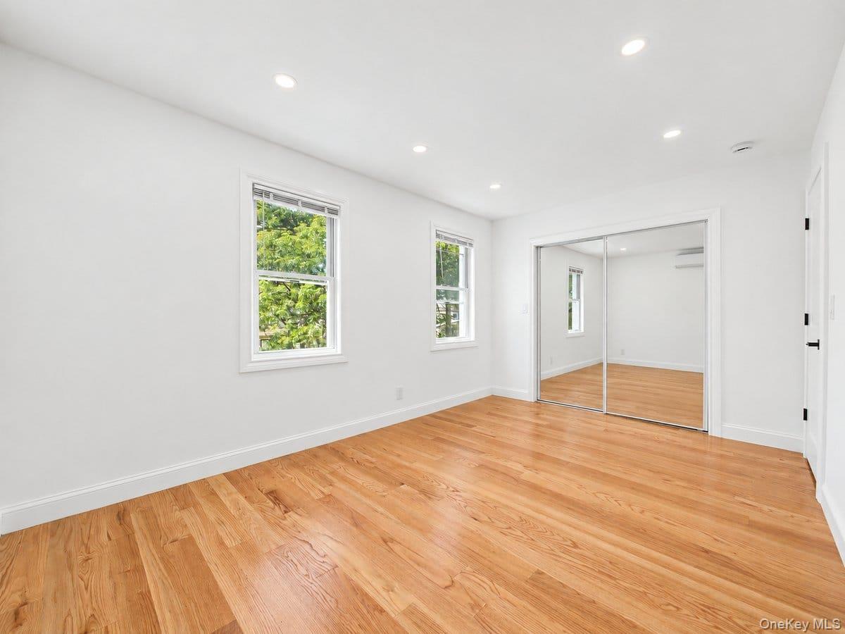 Single Family Lucas Street Queens, NY 11413, MLS-1049348-11