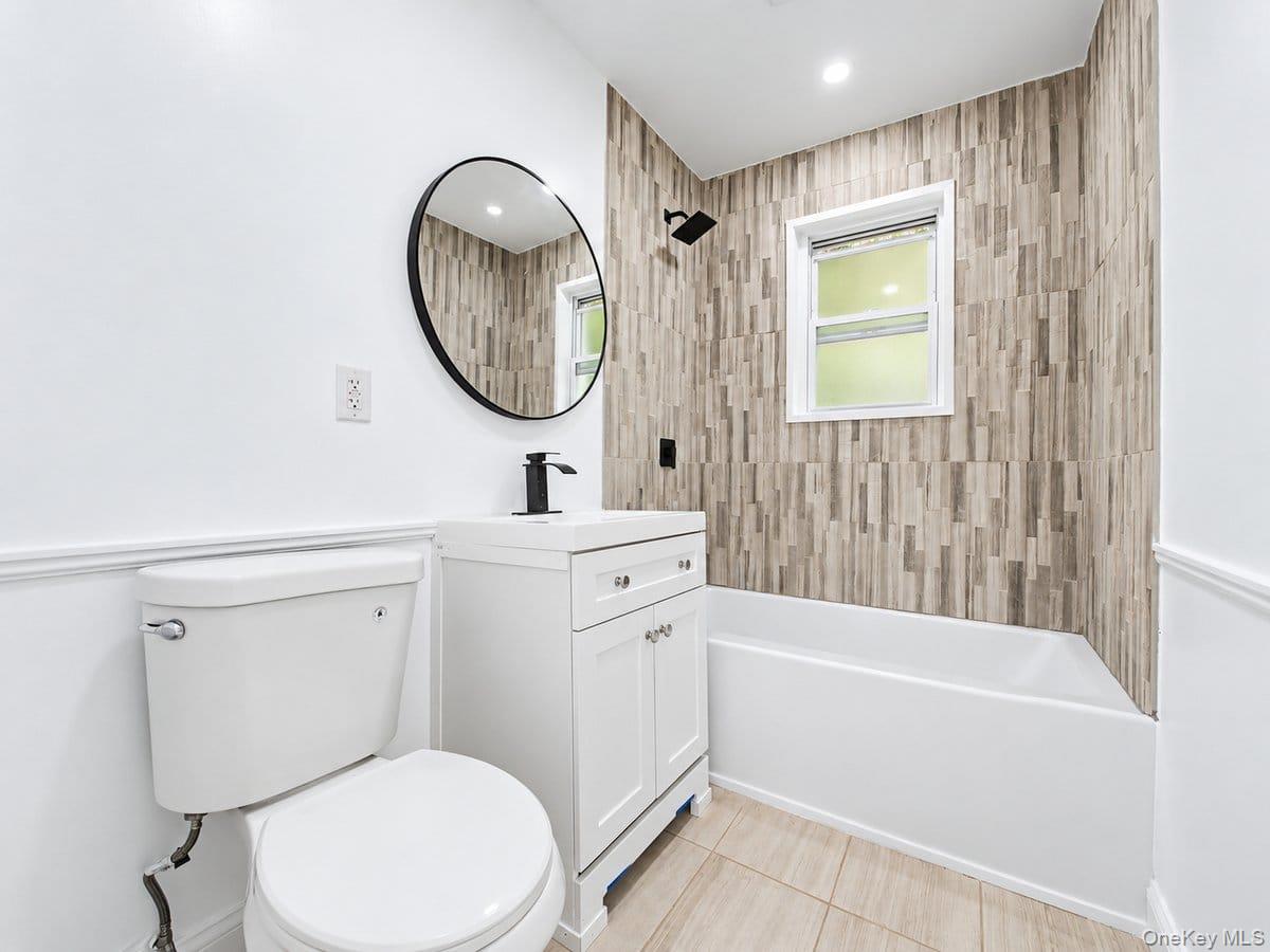 Single Family Lucas Street Queens, NY 11413, MLS-1049348-15