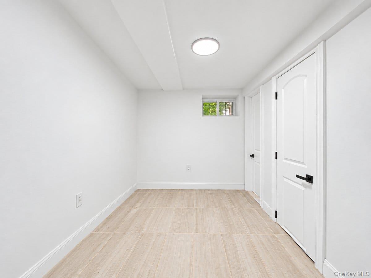 Single Family Lucas Street Queens, NY 11413, MLS-1049348-21
