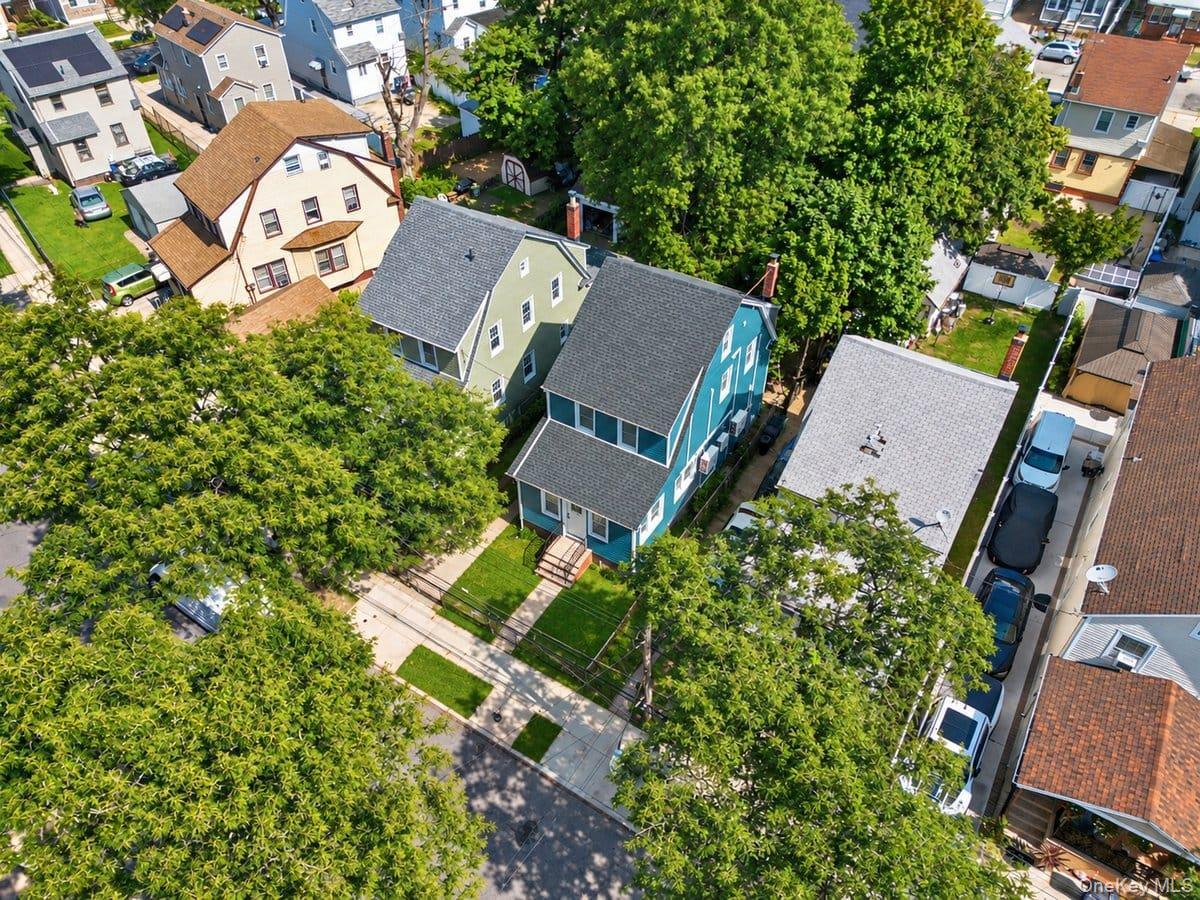 Single Family Lucas Street Queens, NY 11413, MLS-1049348-28