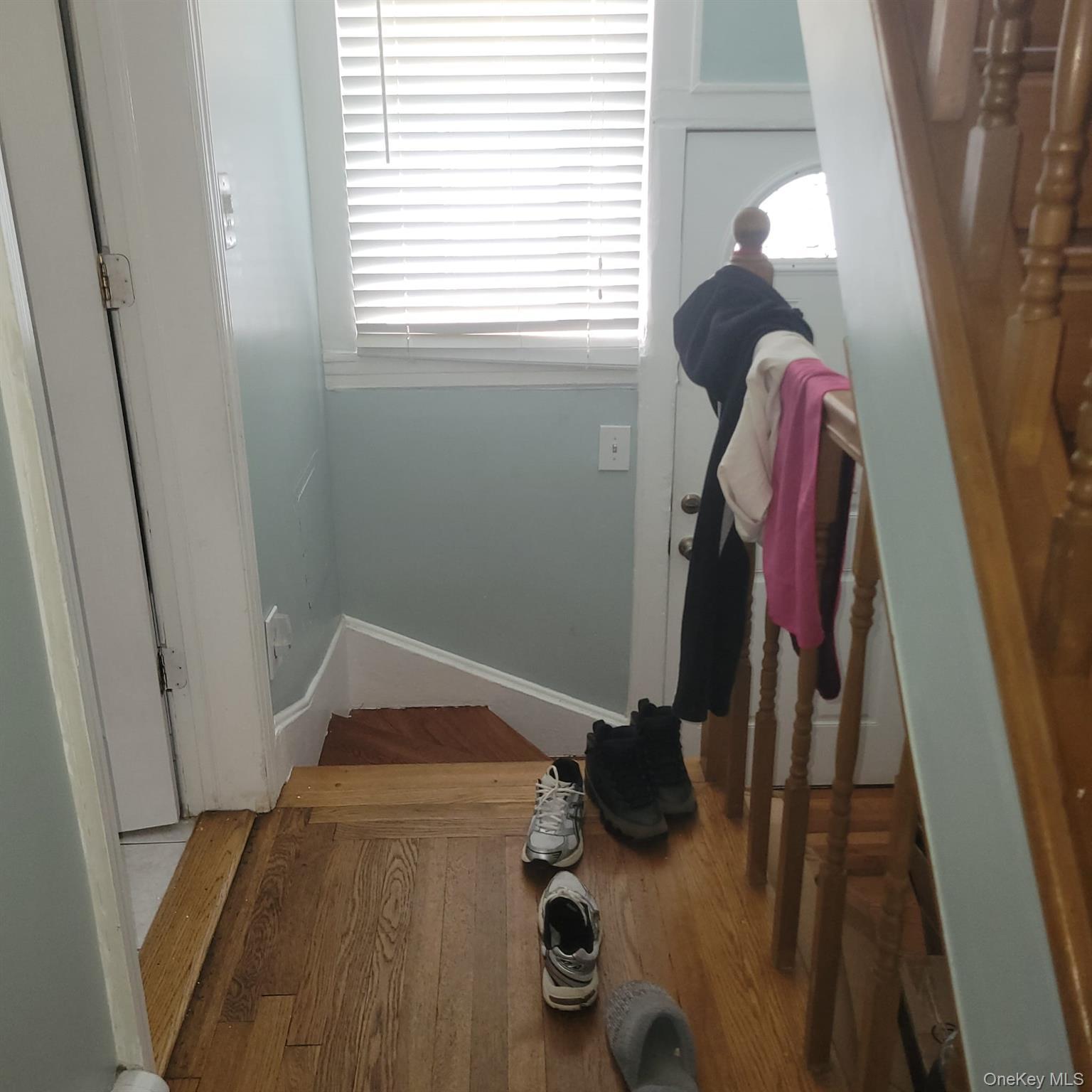 Single Family Graff Avenue Bronx, NY 10465, MLS-1049350-27