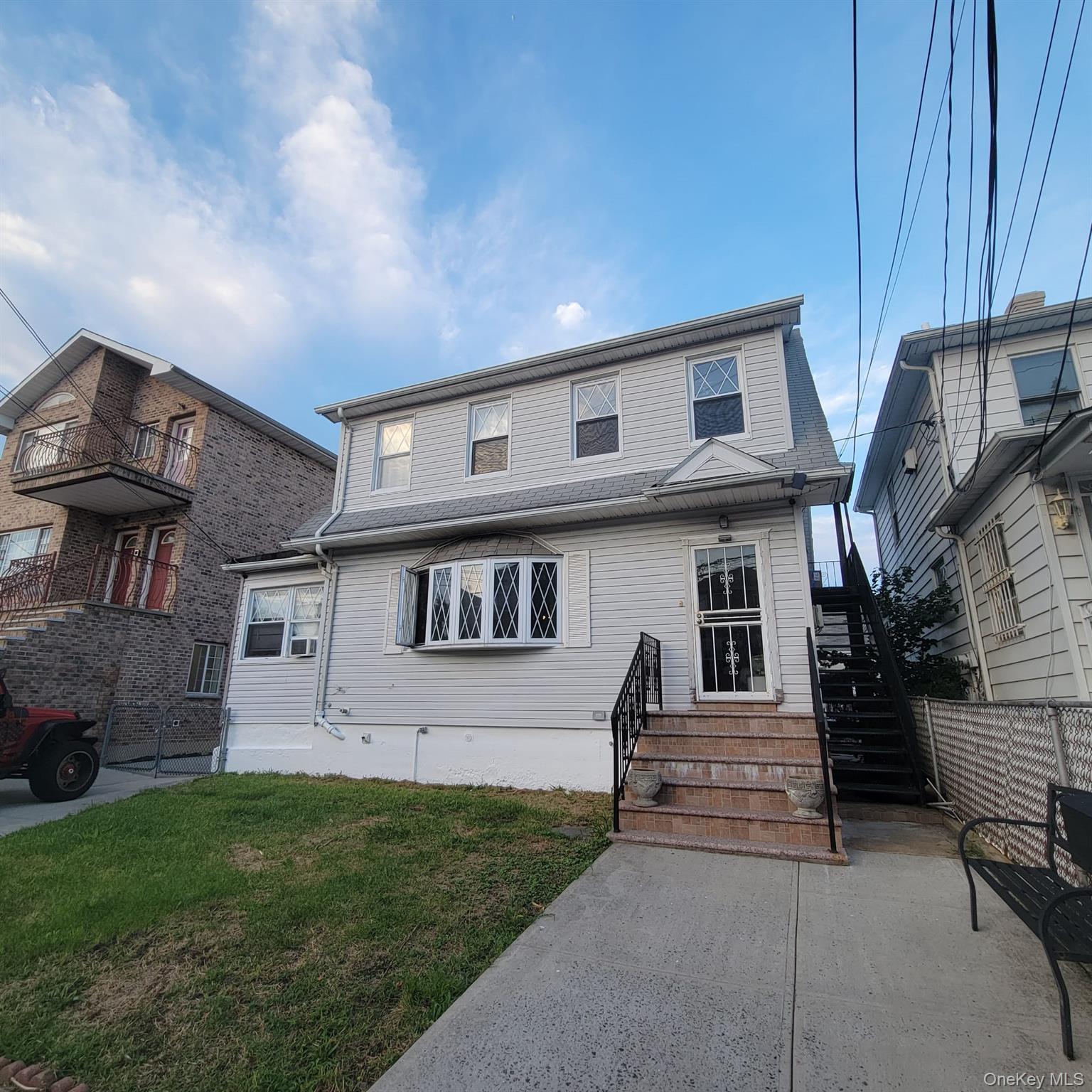 Single Family Graff Avenue Bronx, NY 10465, MLS-1049350-5