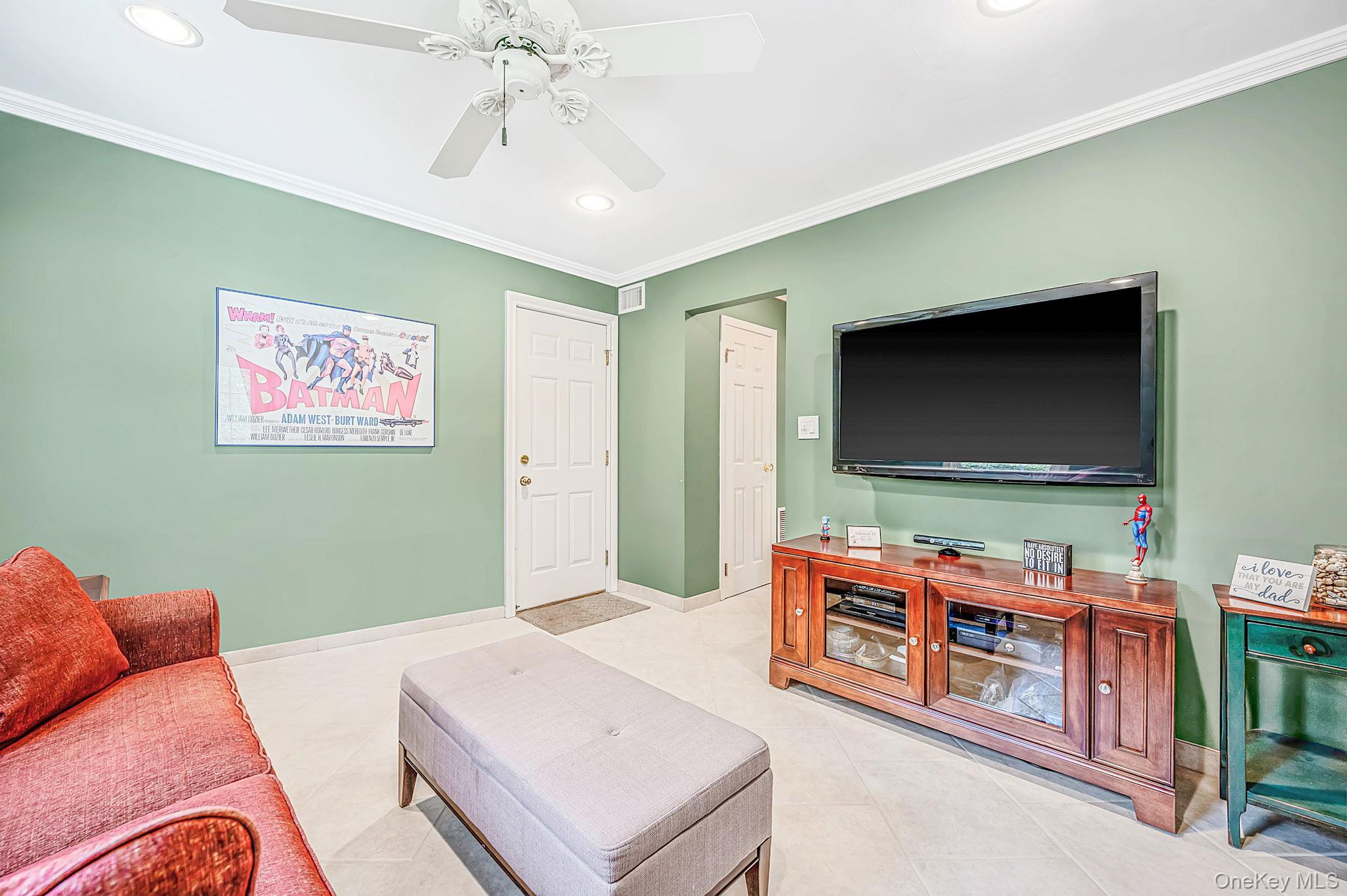 Single Family Damin Circle  Suffolk County, NY 11780, MLS-1049354-12