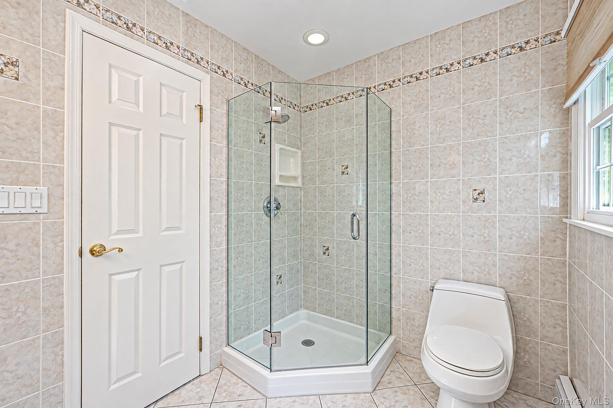 Single Family Damin Circle  Suffolk County, NY 11780, MLS-1049354-29