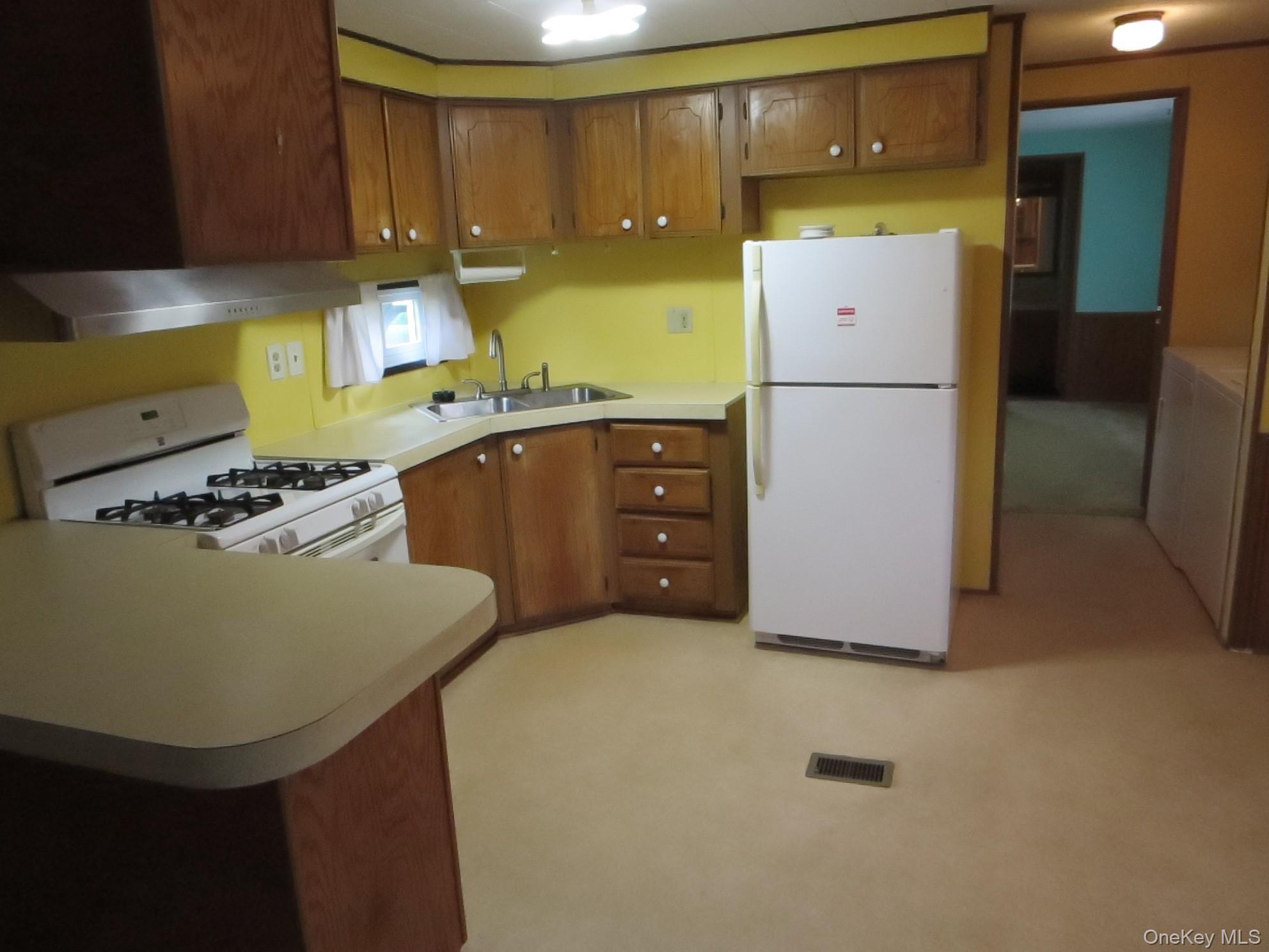 Single Family Park Drive  Dutchess County, NY 12522, MLS-1049355-11
