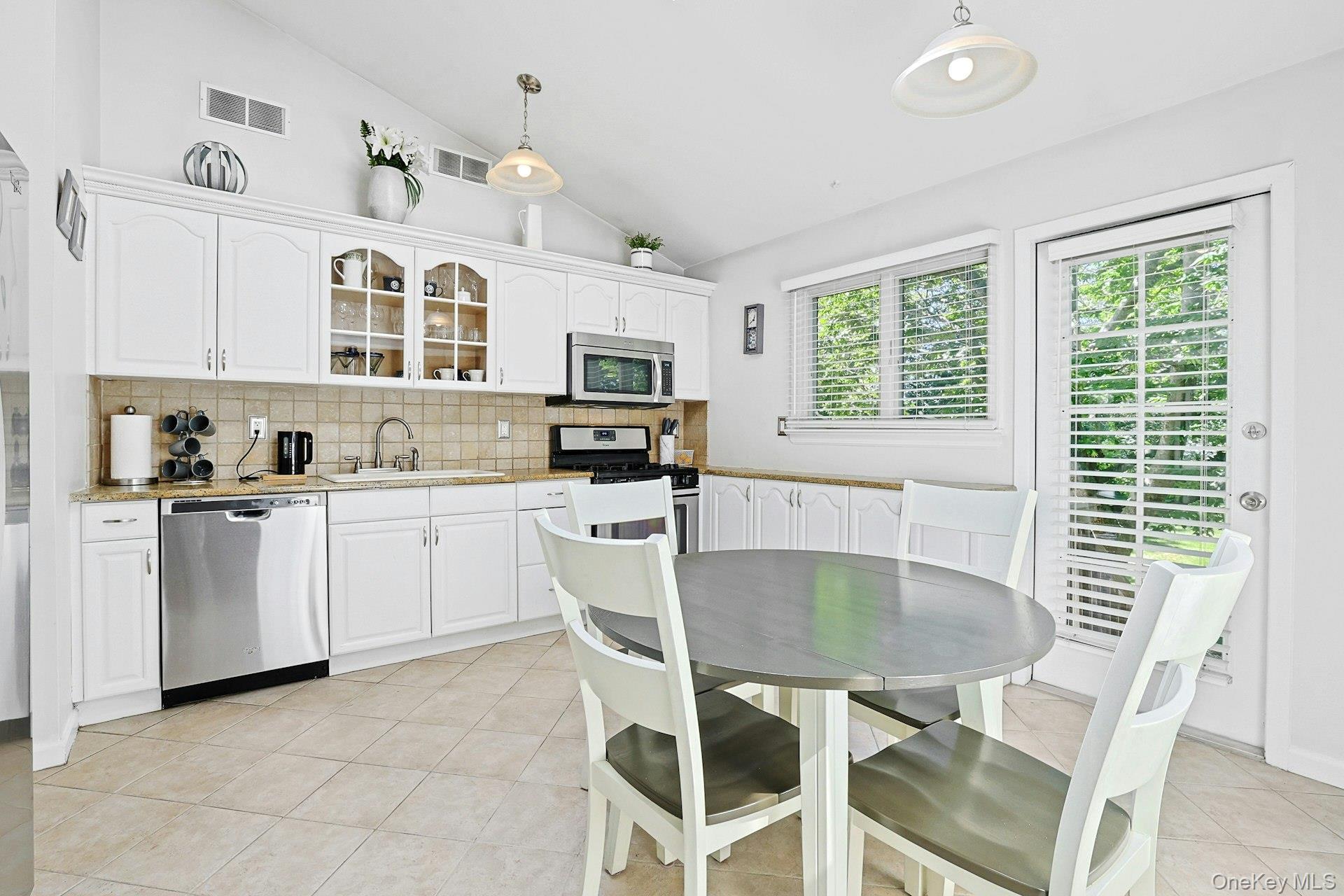 Single Family Massachusetts Avenue Rockland County, NY 10920, MLS-1049370-12