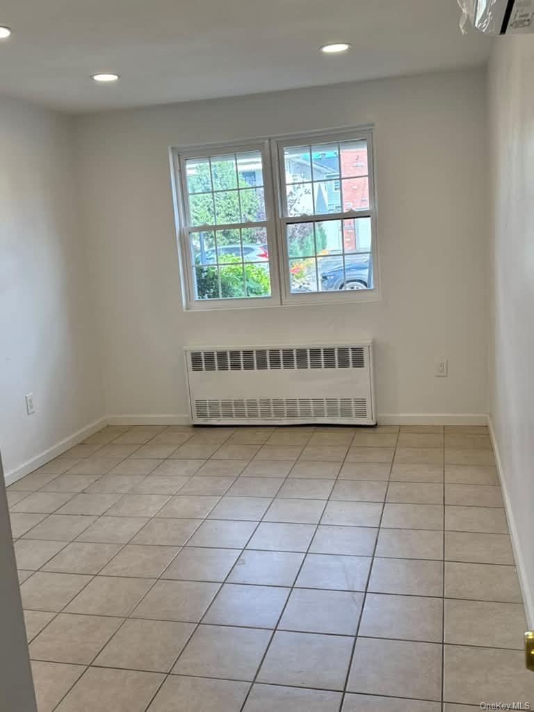Single Family 95th Street Queens, NY 11414, MLS-1049379-11