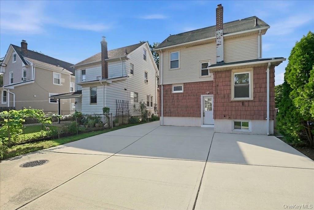 Single Family Edmore Avenue  Queens, NY 11428, MLS-1049380-26