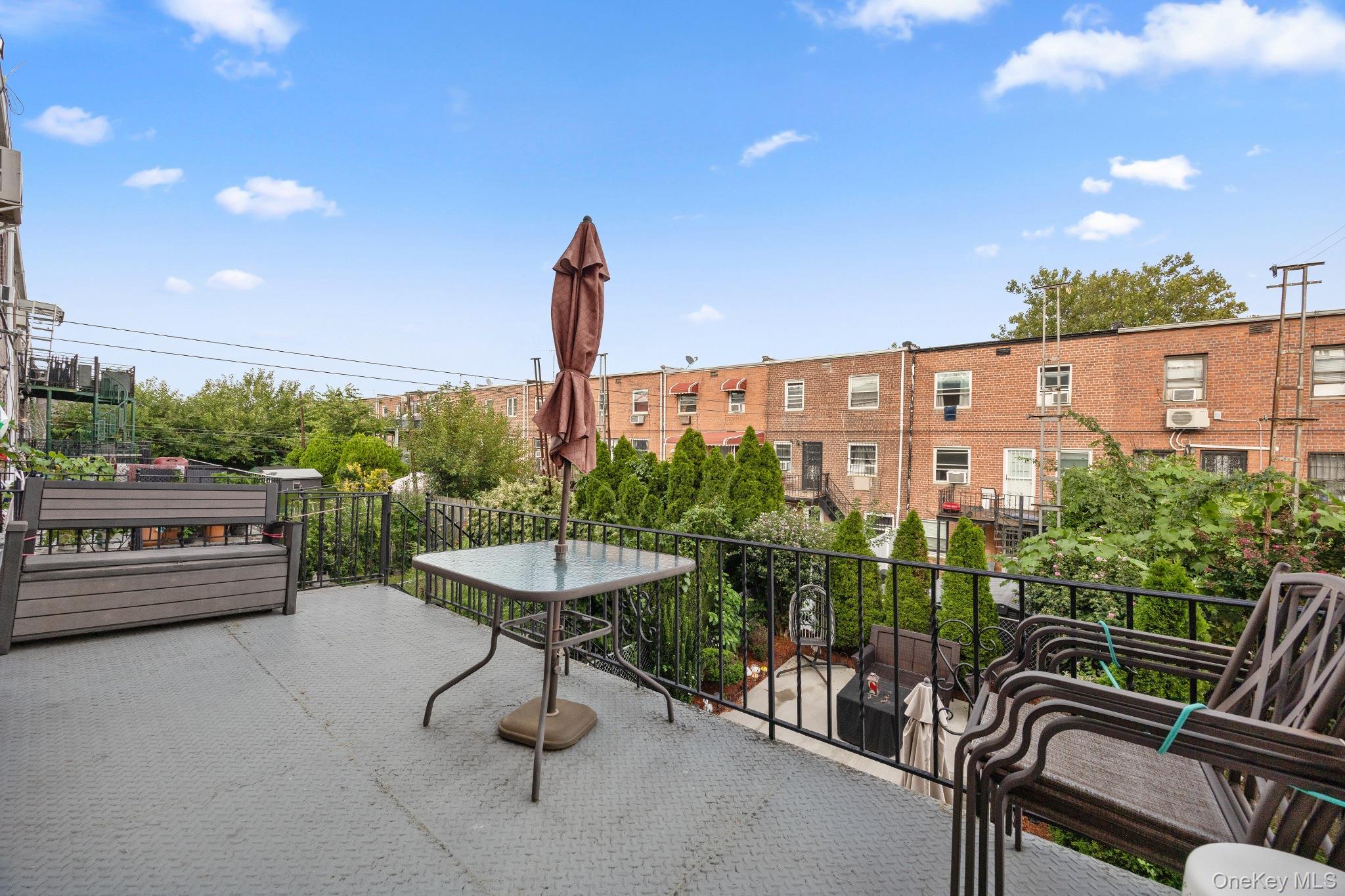 Single Family 69th Street Queens, NY 11377, MLS-1049381-15