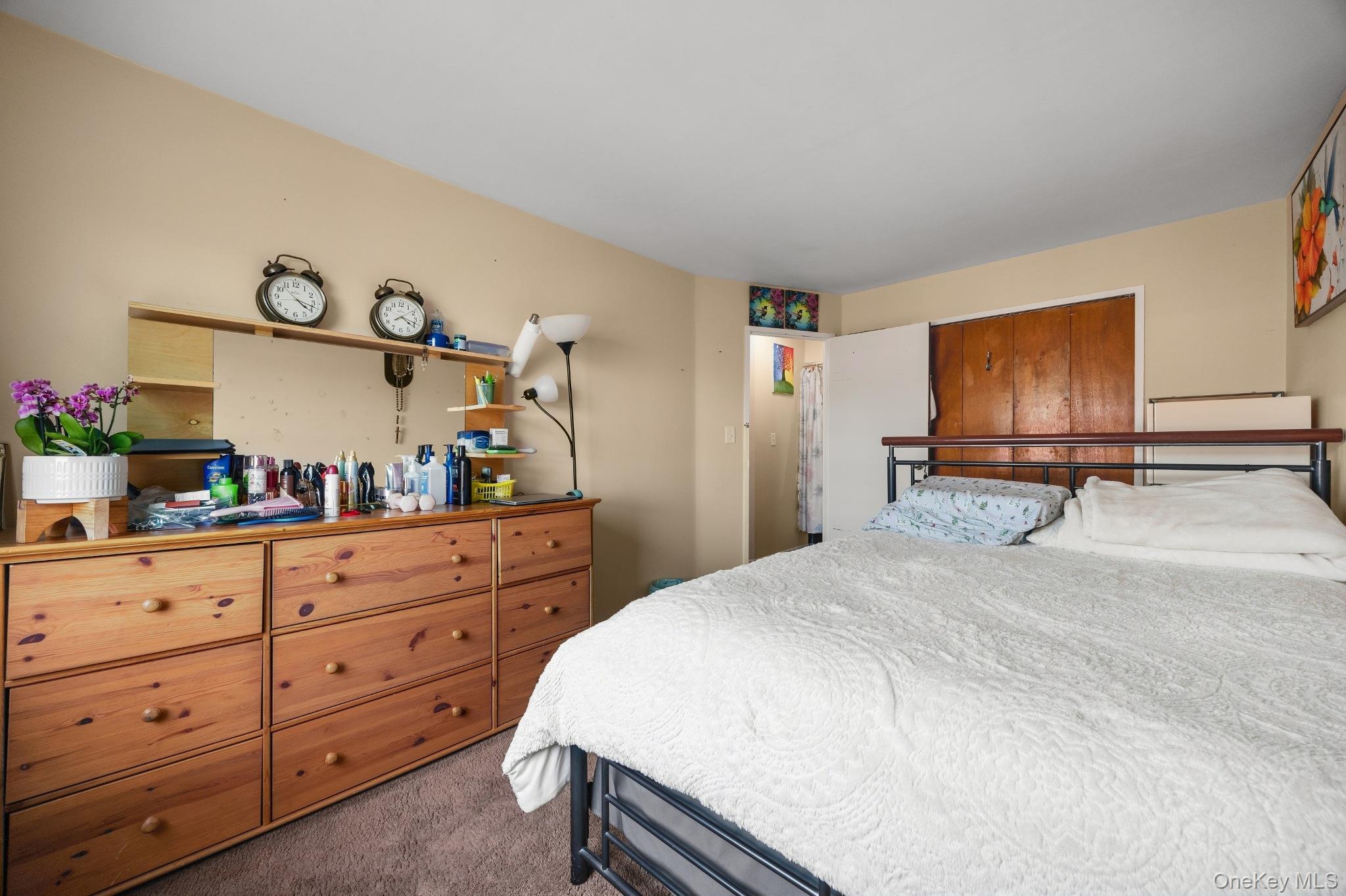 Single Family 69th Street Queens, NY 11377, MLS-1049381-19