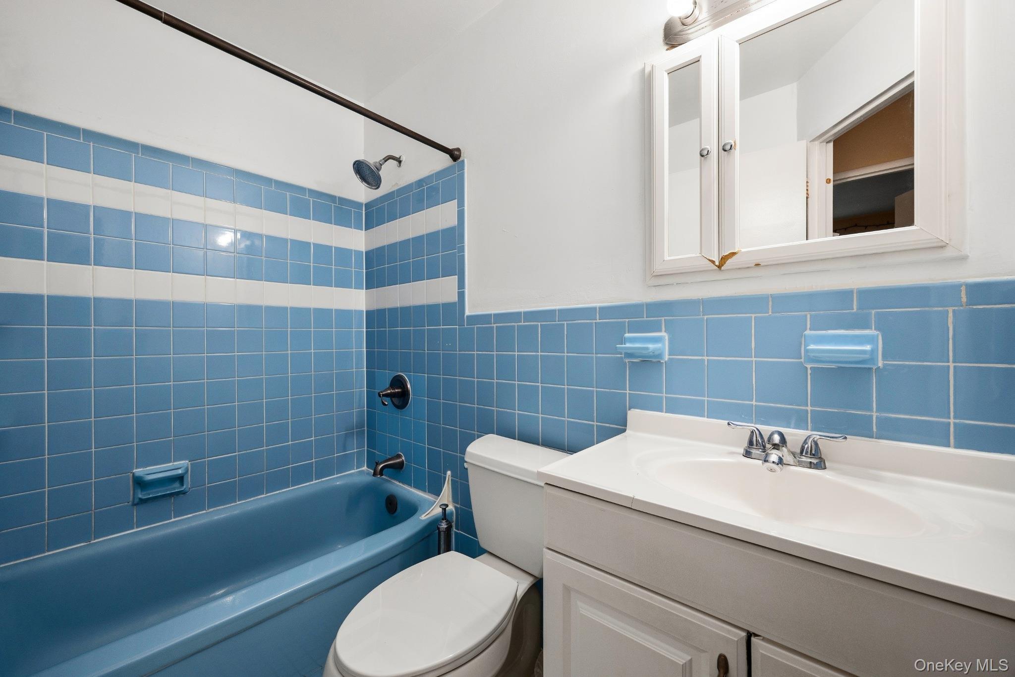 Single Family 69th Street Queens, NY 11377, MLS-1049381-24