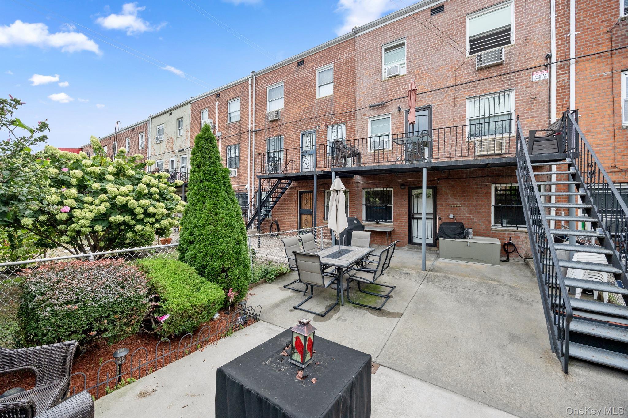 Single Family 69th Street Queens, NY 11377, MLS-1049381-26