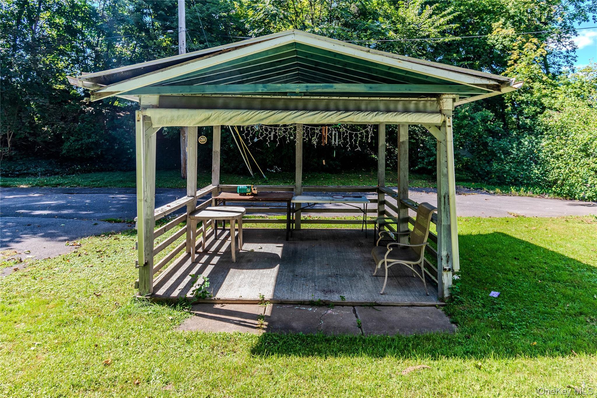 Single Family Carle Terrace Ulster County, NY 12449, MLS-1049382-24