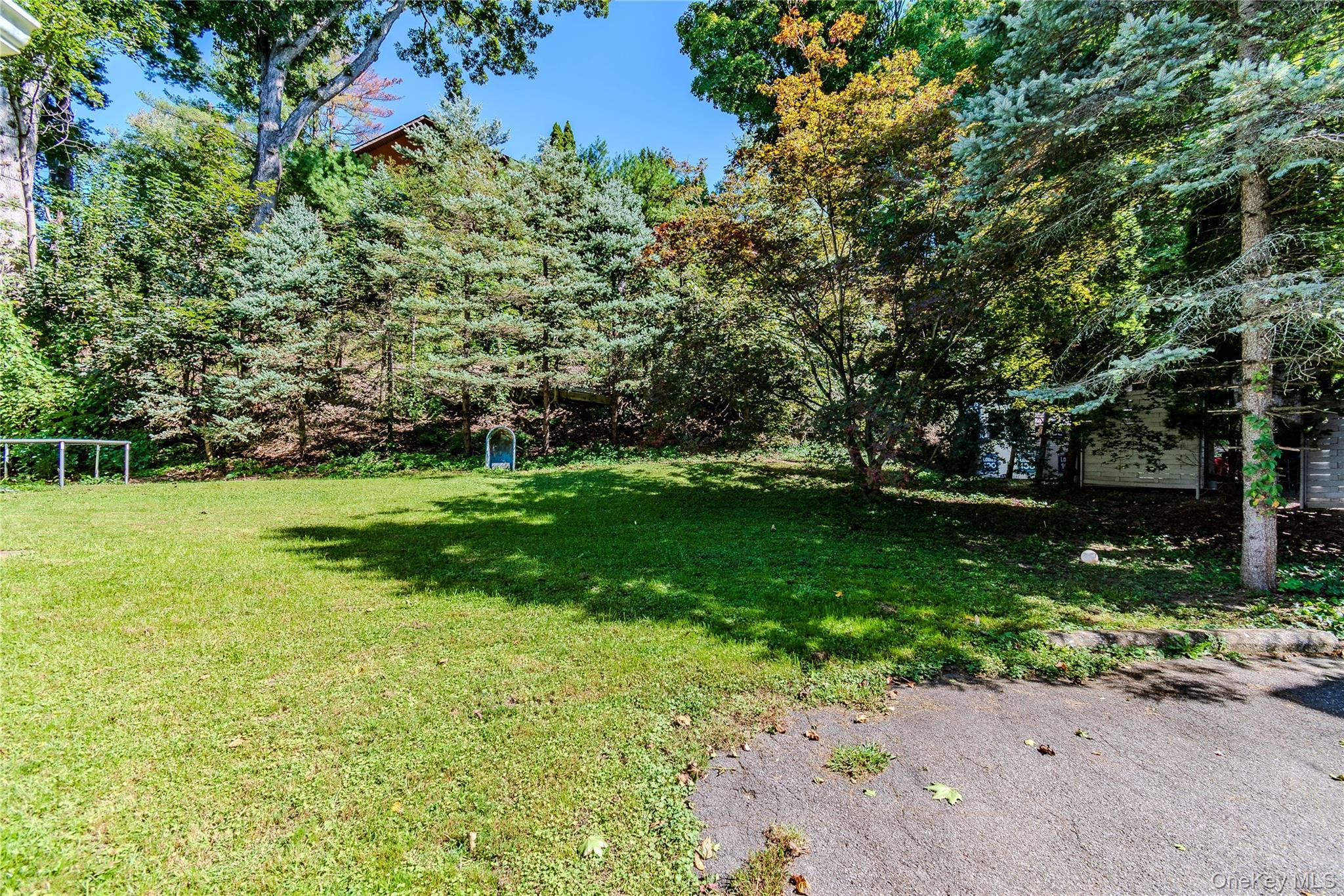Single Family Carle Terrace  Ulster County, NY 12449, MLS-1049382-28