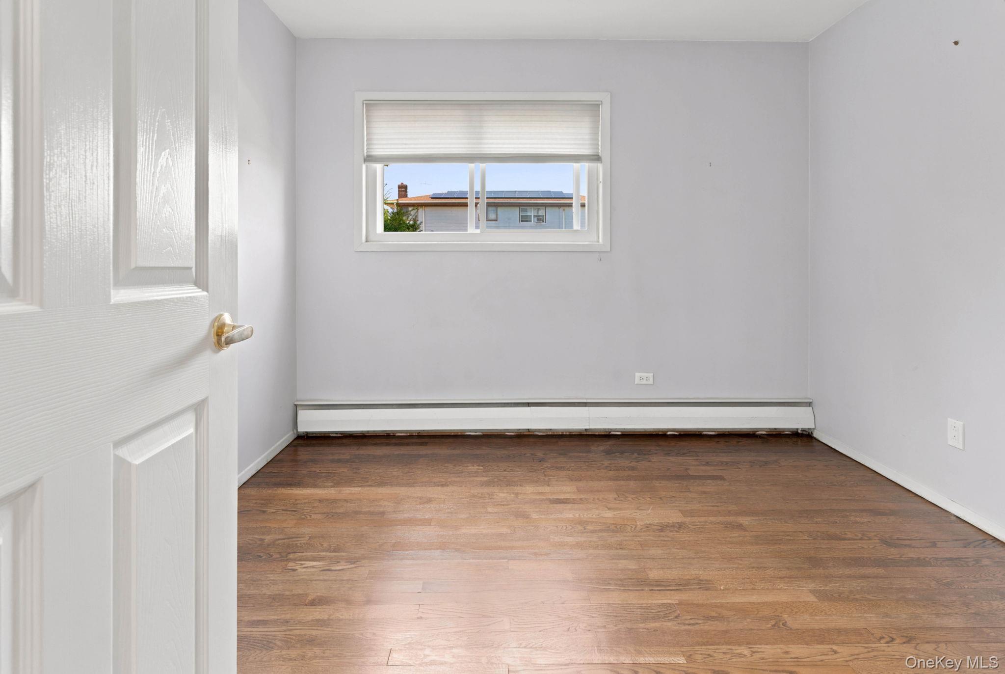 Single Family 149th Avenue  Queens, NY 11414, MLS-1049383-10