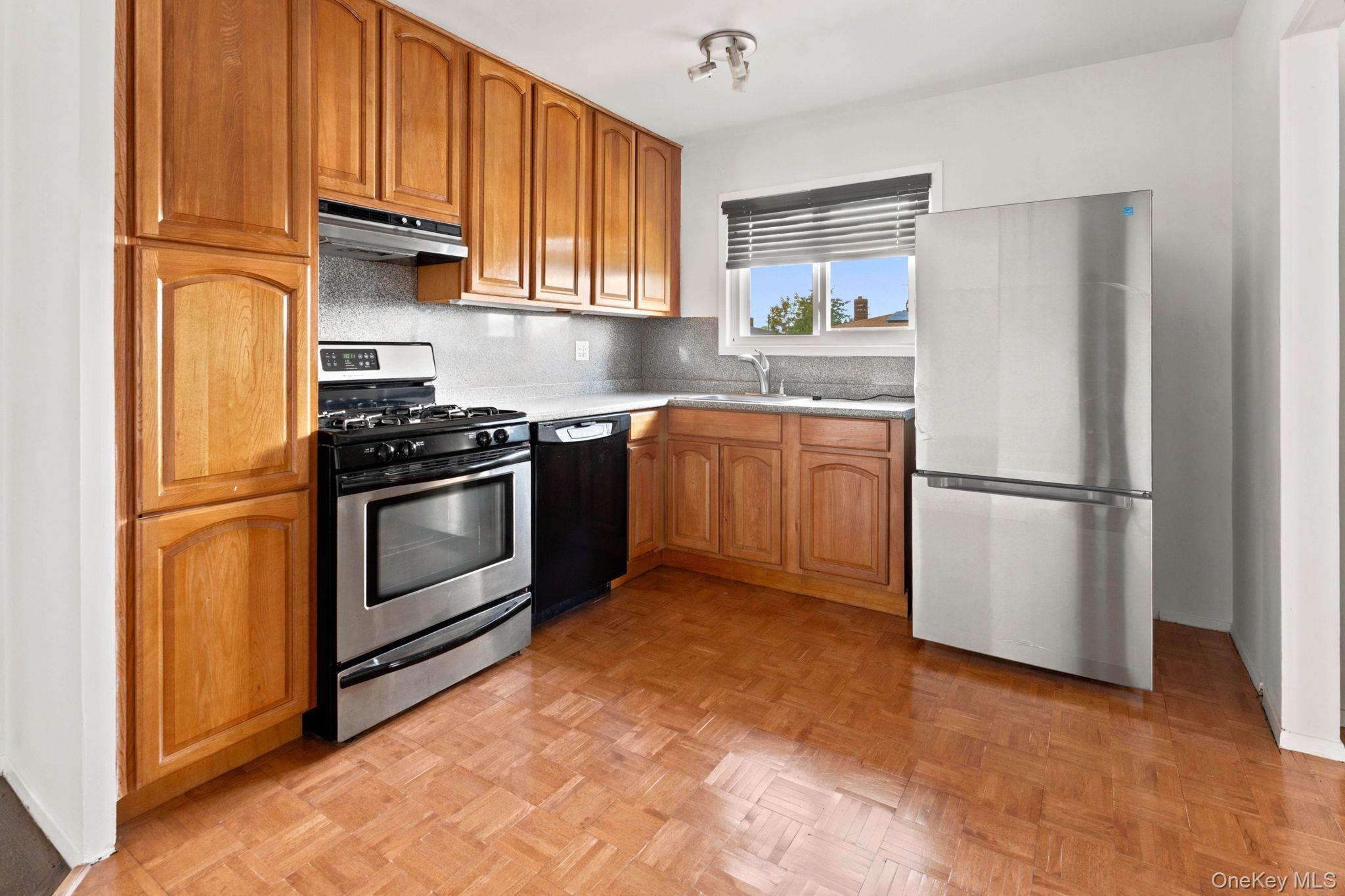 Single Family 149th Avenue  Queens, NY 11414, MLS-1049383-18