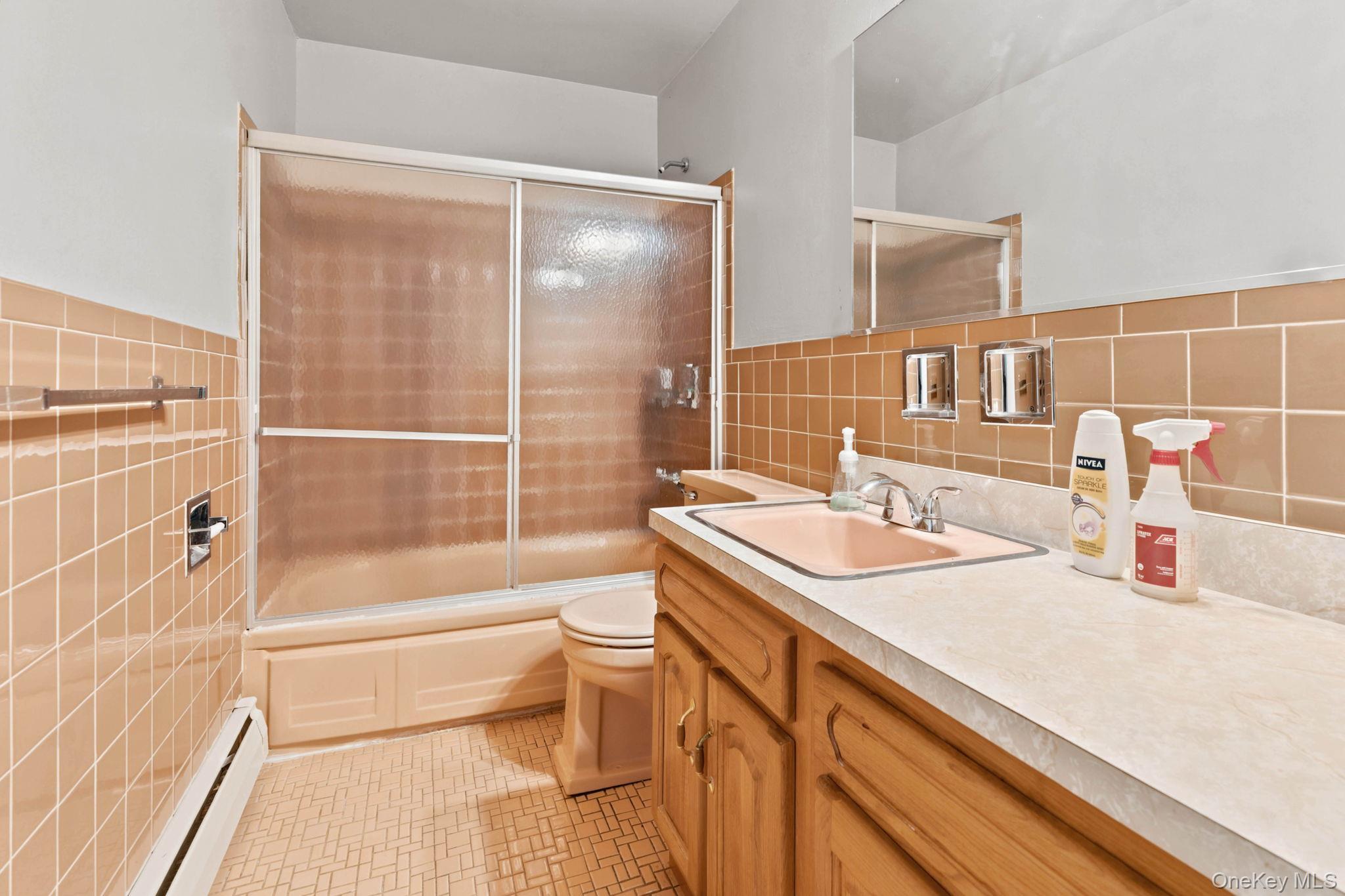 Single Family 149th Avenue  Queens, NY 11414, MLS-1049383-23