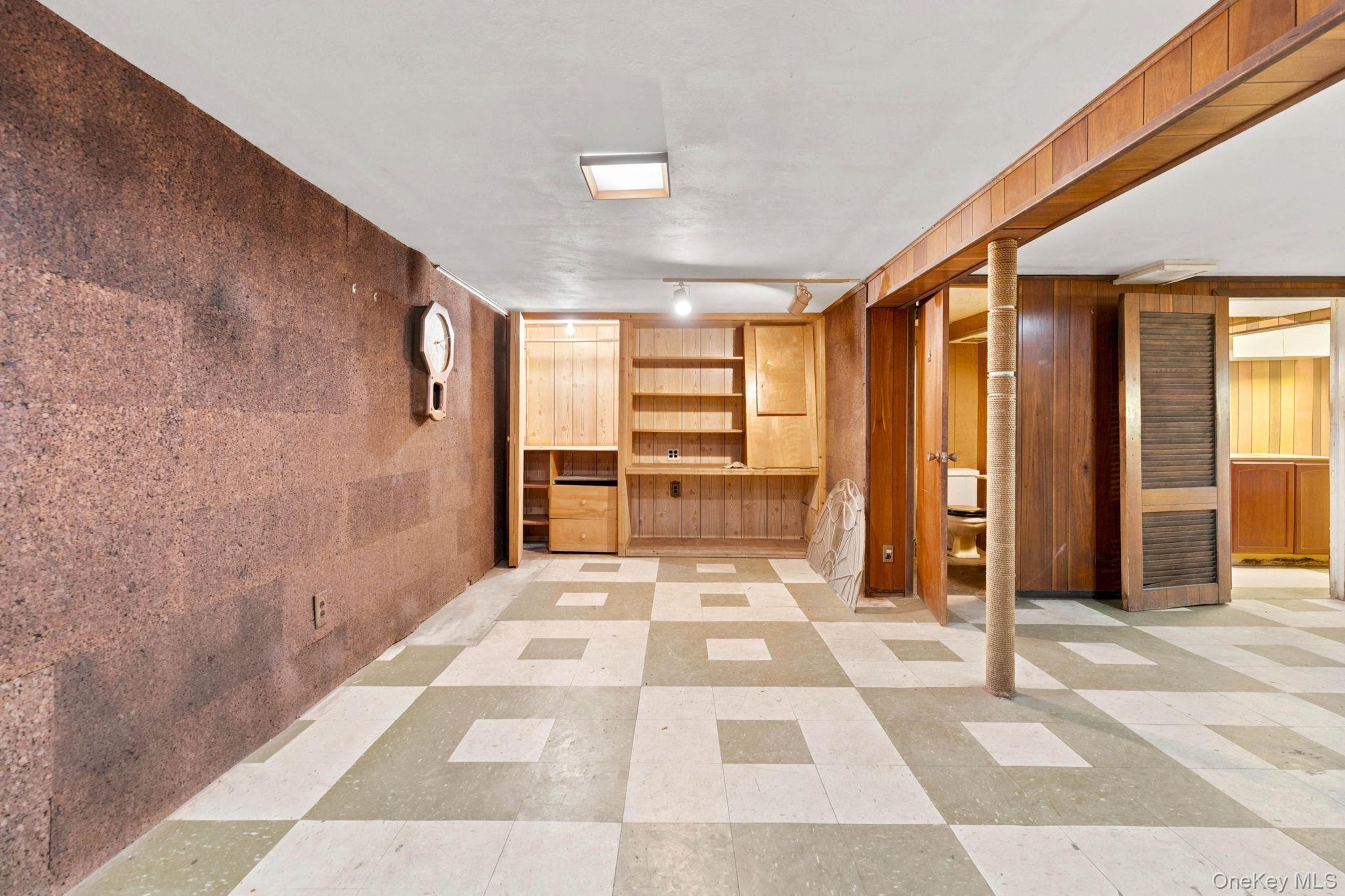 Single Family 149th Avenue  Queens, NY 11414, MLS-1049383-31