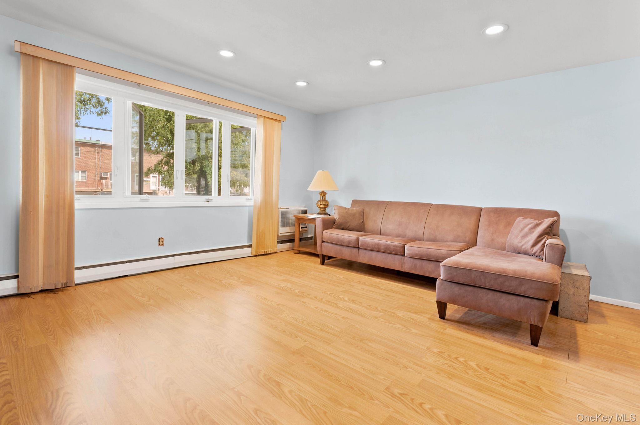 Single Family 149th Avenue  Queens, NY 11414, MLS-1049383-4