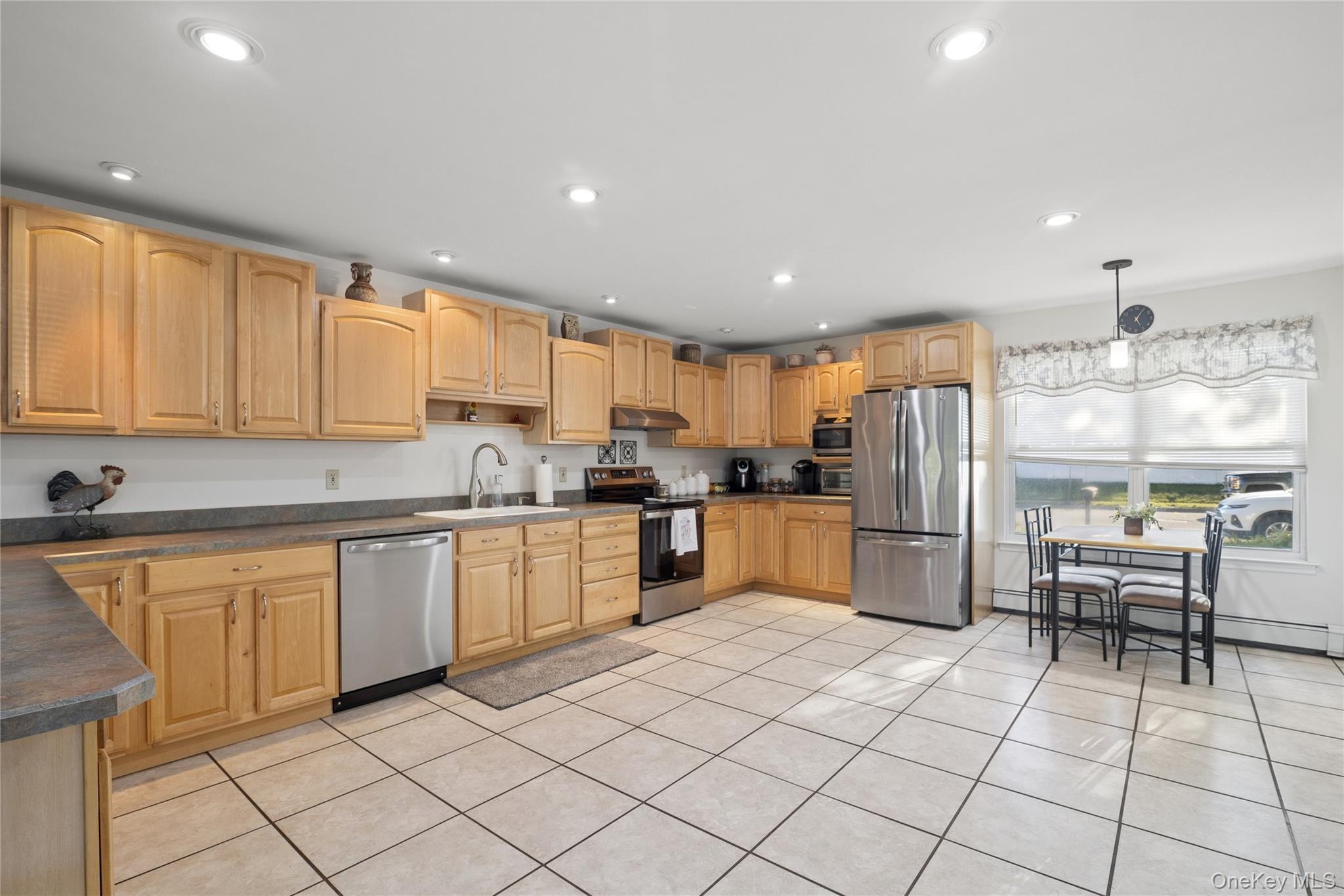 Single Family Springmeadow Drive Suffolk County, NY 11741, MLS-1049413-4