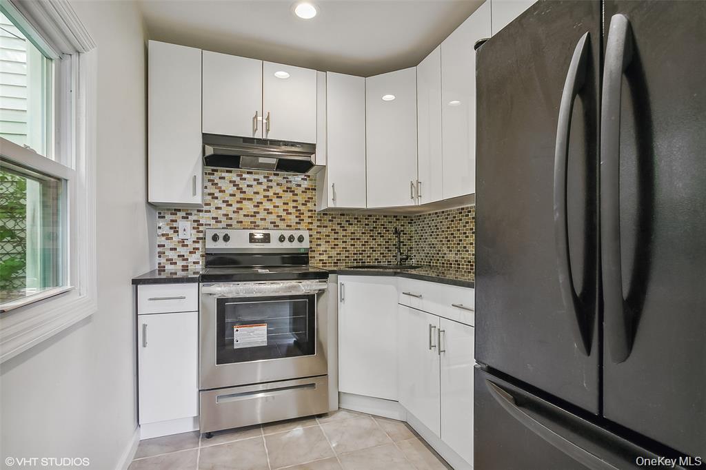 Single Family Stewart Place  Westchester County, NY 10701, MLS-1049415-22