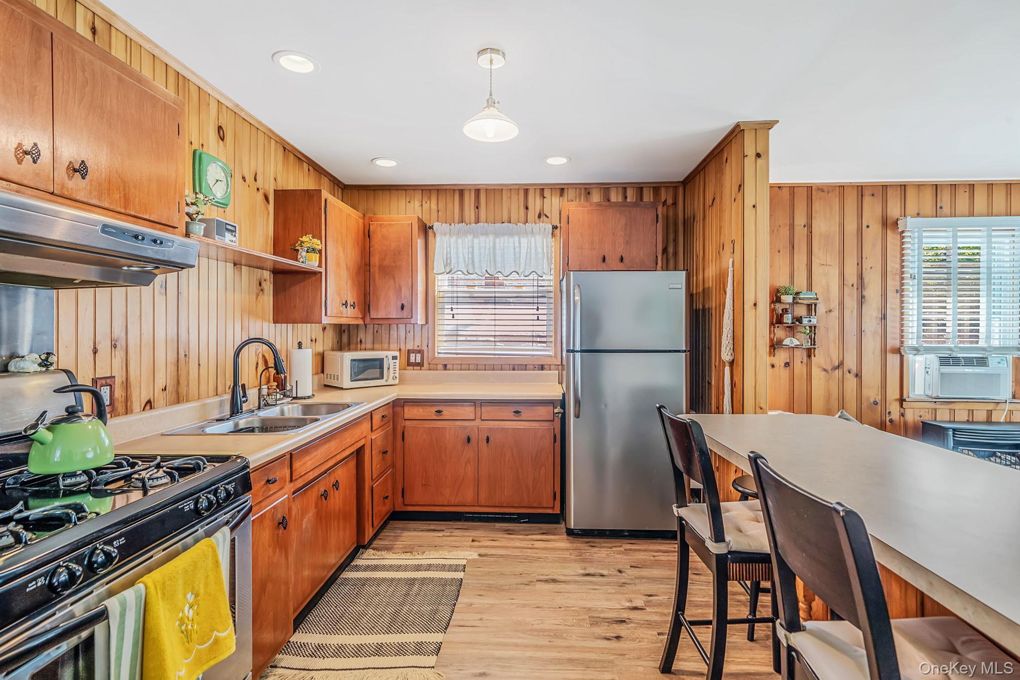 Single Family Beacon Drive  Suffolk County, NY 11789, MLS-1049434-7