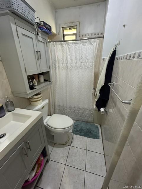 Single Family Haspel Street Queens, NY 11373, MLS-1049437-5