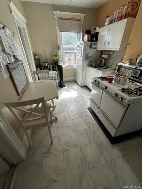 Single Family Haspel Street Queens, NY 11373, MLS-1049437-9