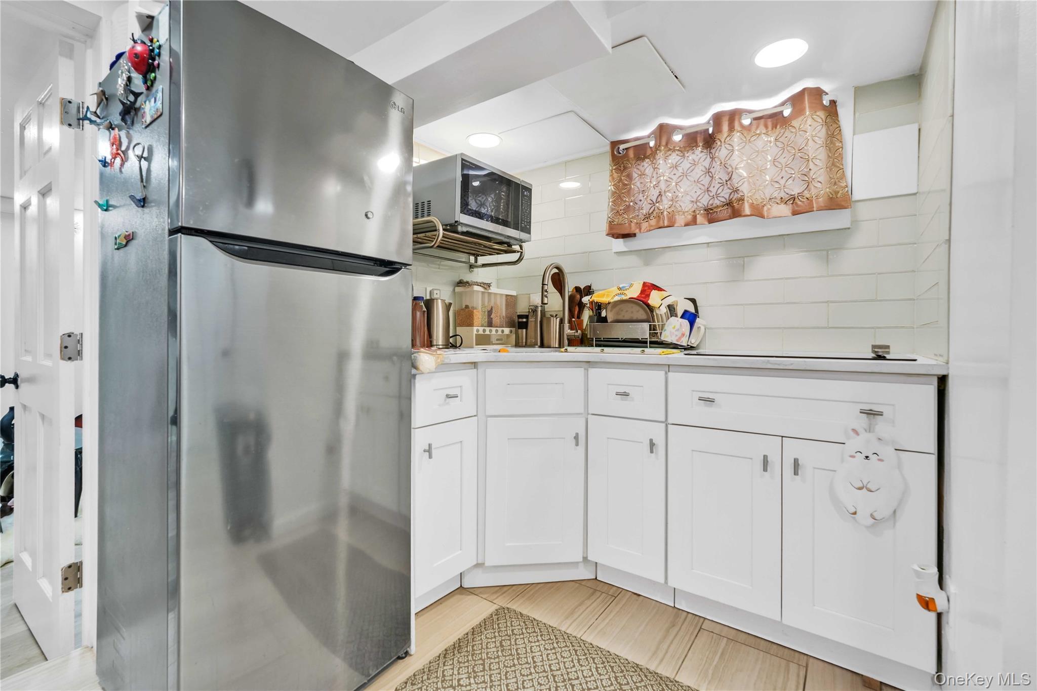 Single Family Murdock Avenue Queens, NY 11412, MLS-1049443-16