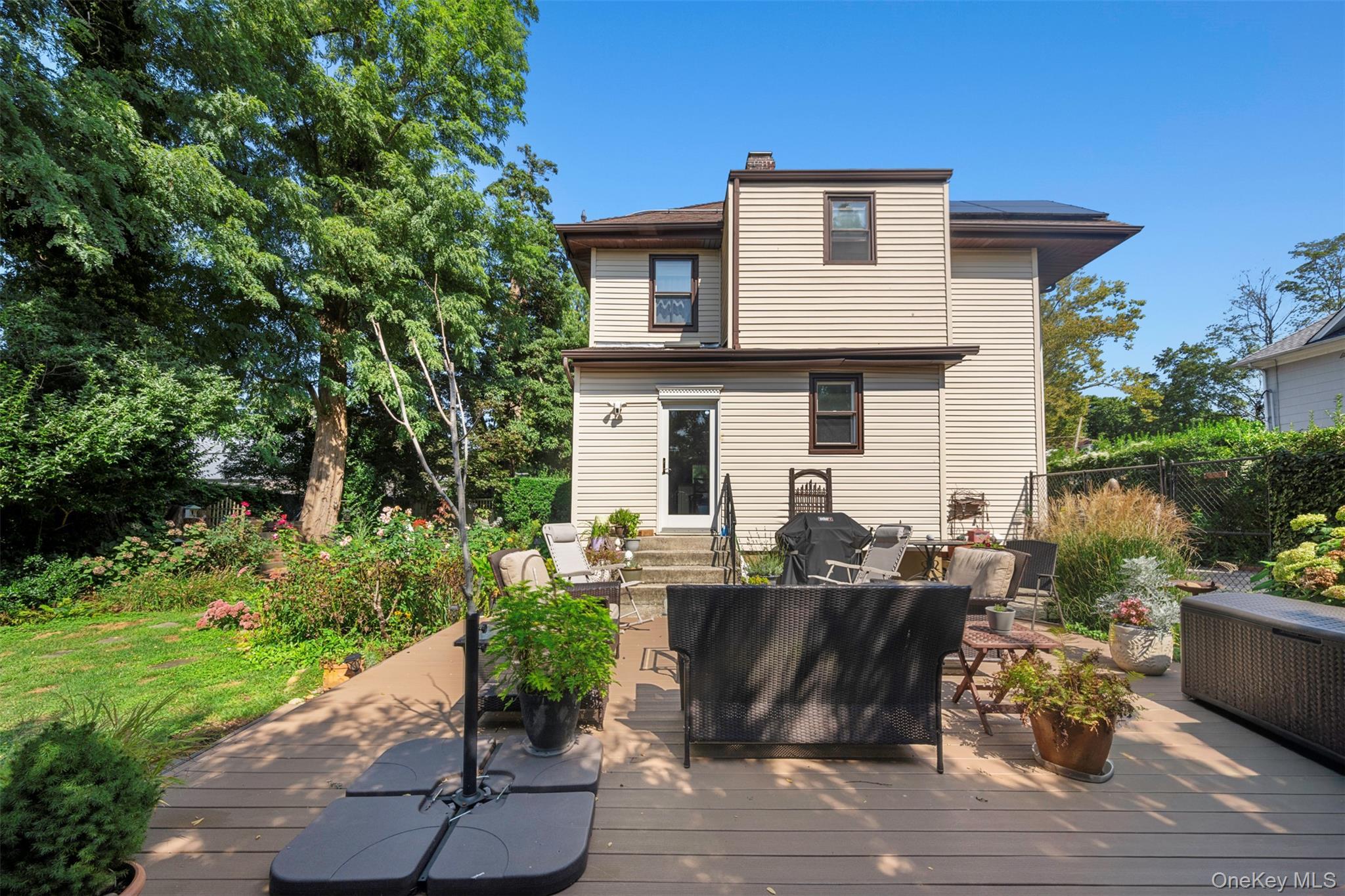 Single Family Warner Avenue  Nassau County, NY 11577, MLS-1049450-5