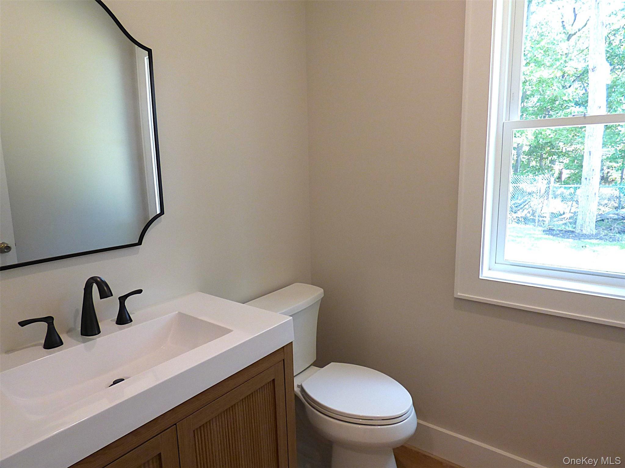 Single Family Lakeland Woods  Suffolk County, NY 11749, MLS-1049464-15