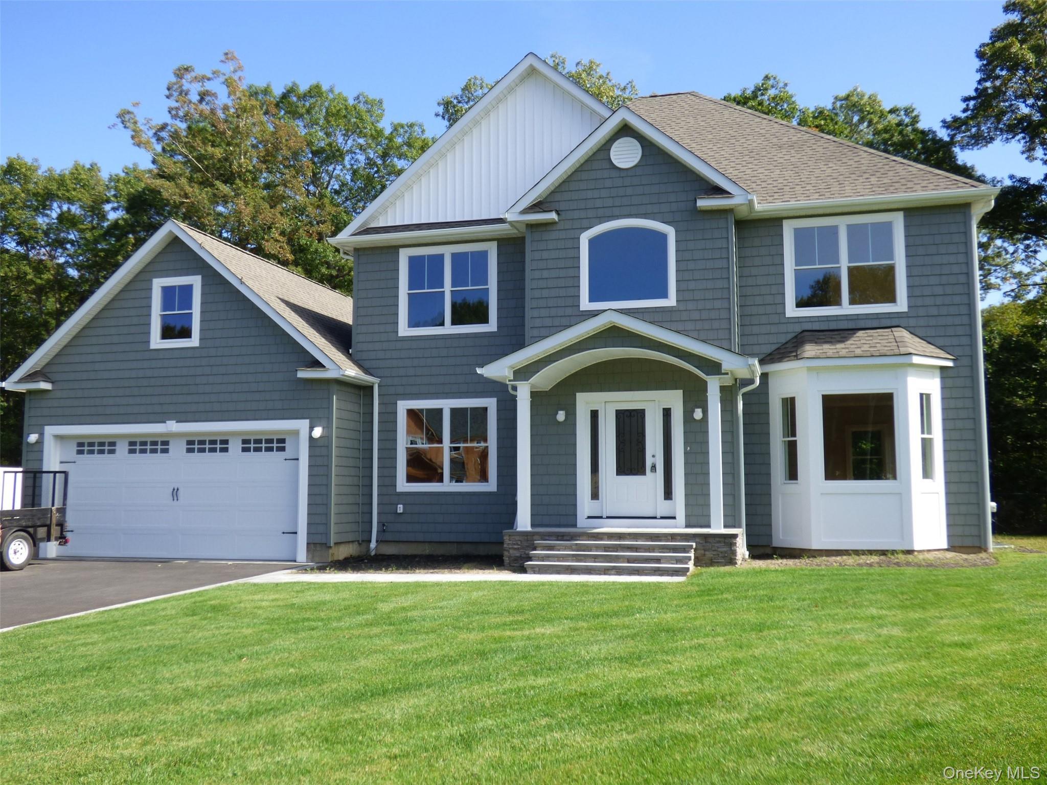Single Family Lakeland Woods  Suffolk County, NY 11749, MLS-1049464-2