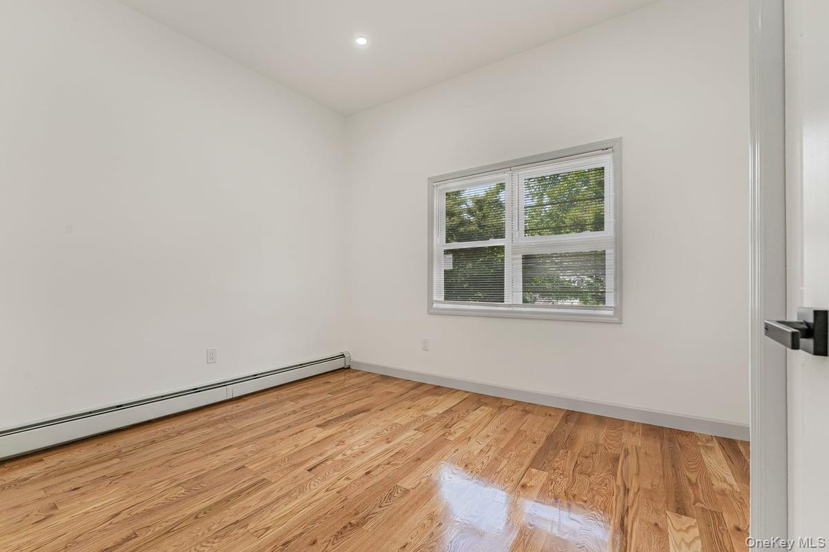 Single Family Avenue M  Brooklyn, NY 11234, MLS-1049473-12