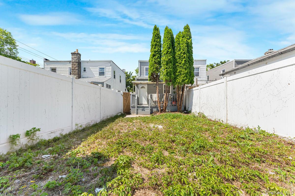 Single Family Avenue M  Brooklyn, NY 11234, MLS-1049473-21